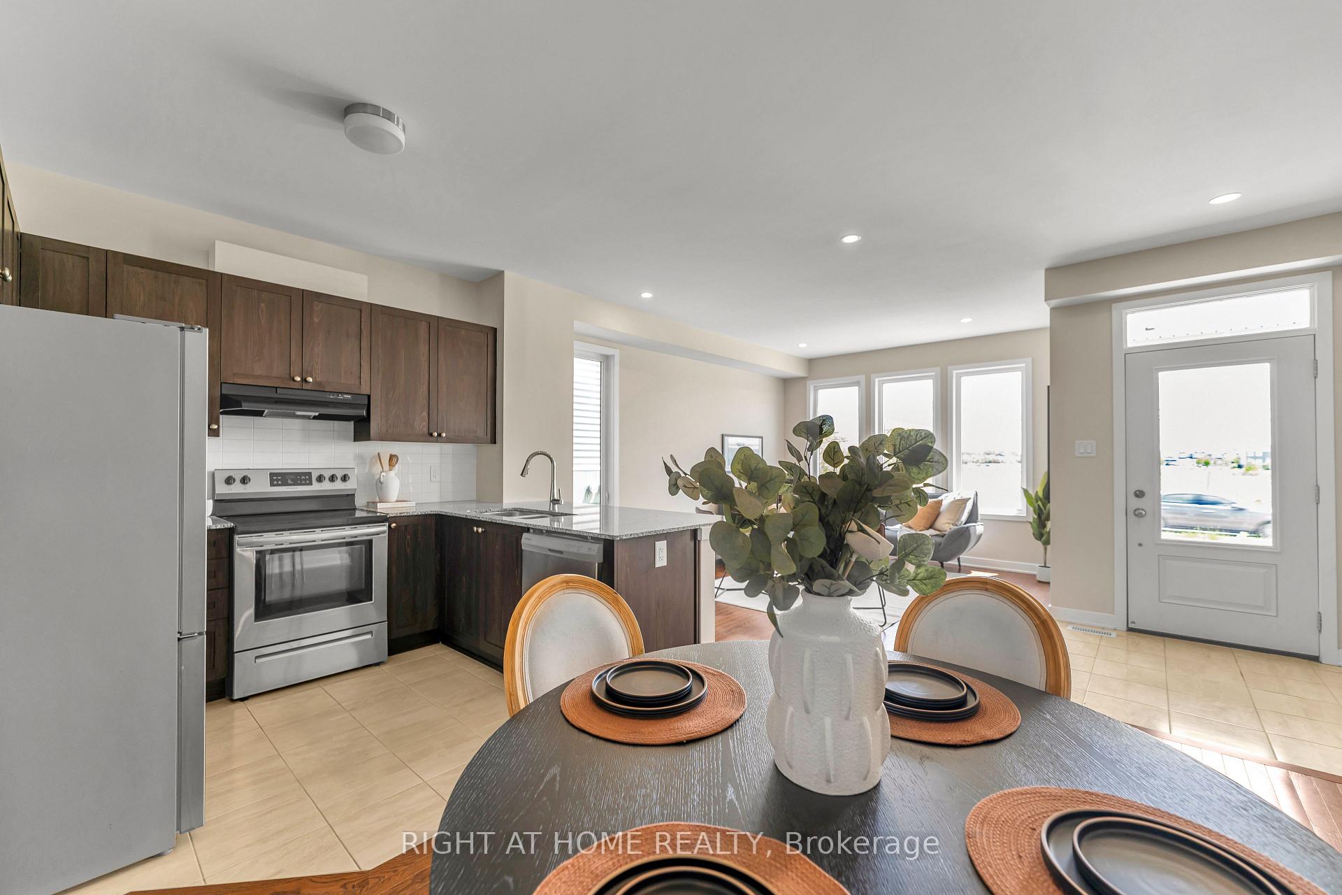 Photo 9 of 6319 Perth Street, Ottawa, Btwn Franktown Rd. & Fallowfield Rd. — HOMEH