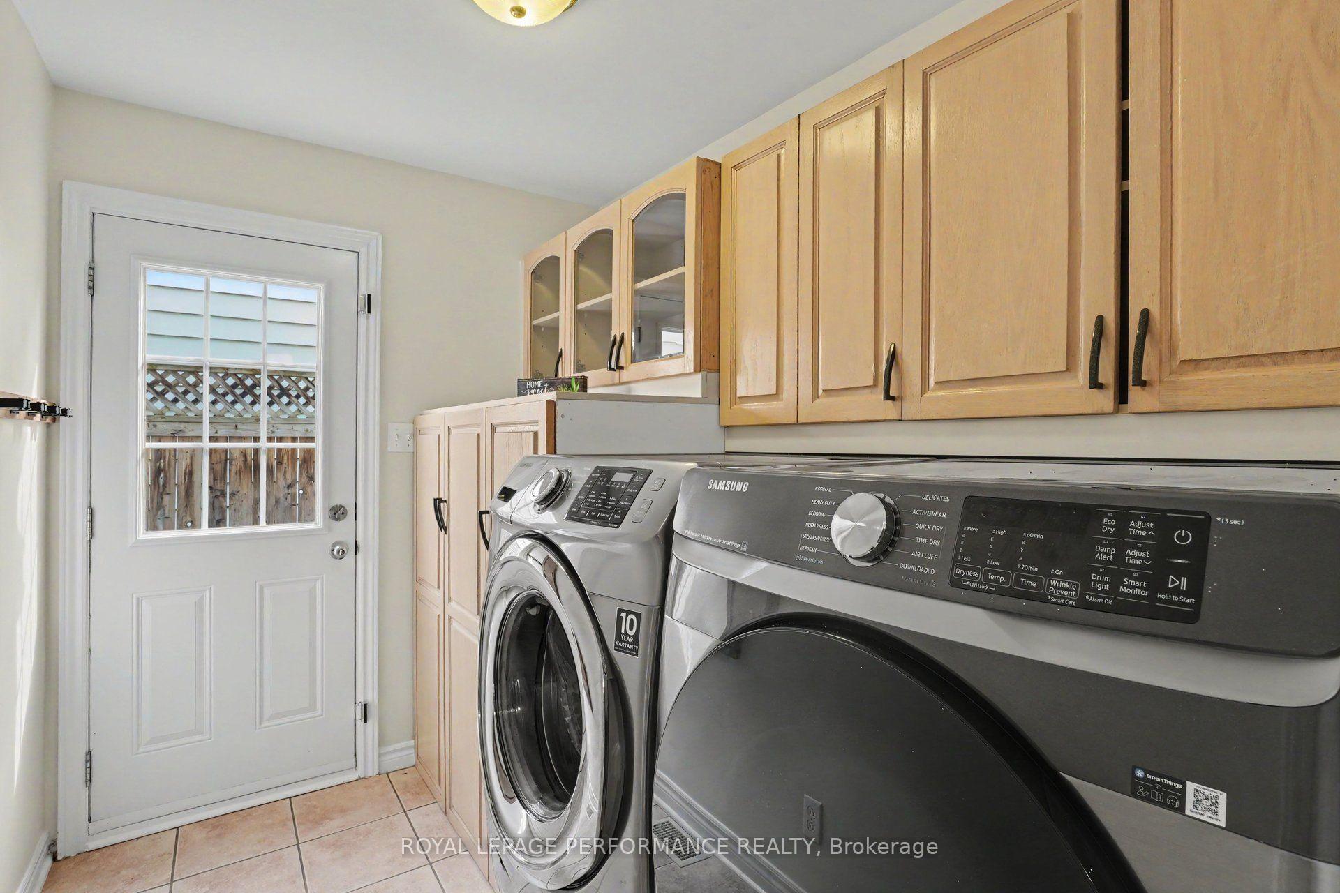 Photo 15 of 13 Centrepark Drive, Ottawa, Blackburn Hamlet — HOMEH
