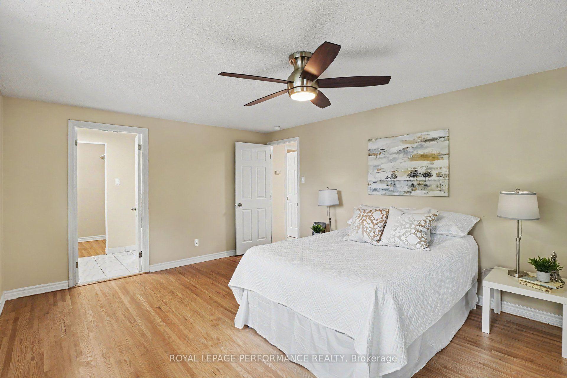 Photo 17 of 13 Centrepark Drive, Ottawa, Blackburn Hamlet — HOMEH