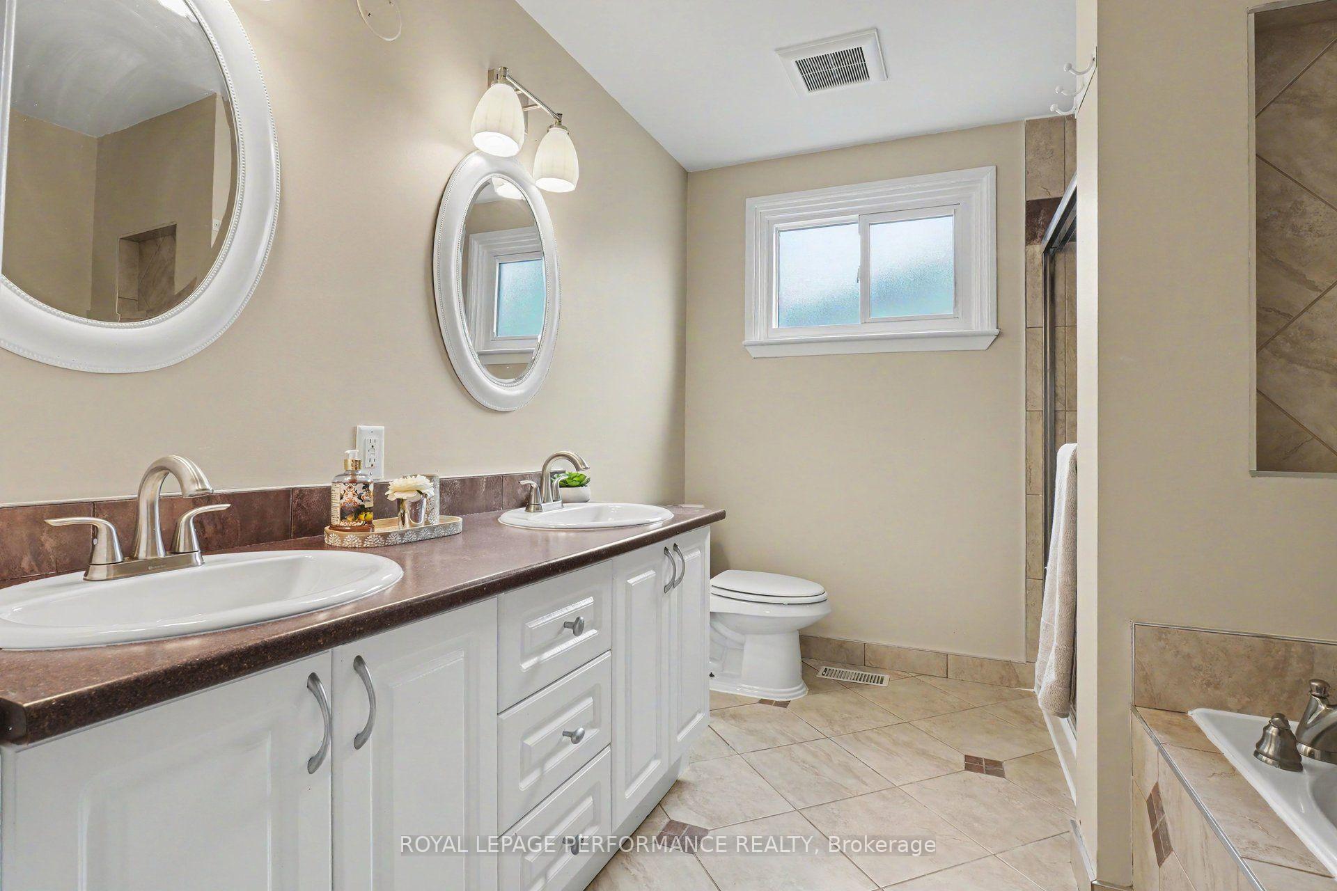Photo 21 of 13 Centrepark Drive, Ottawa, Blackburn Hamlet — HOMEH