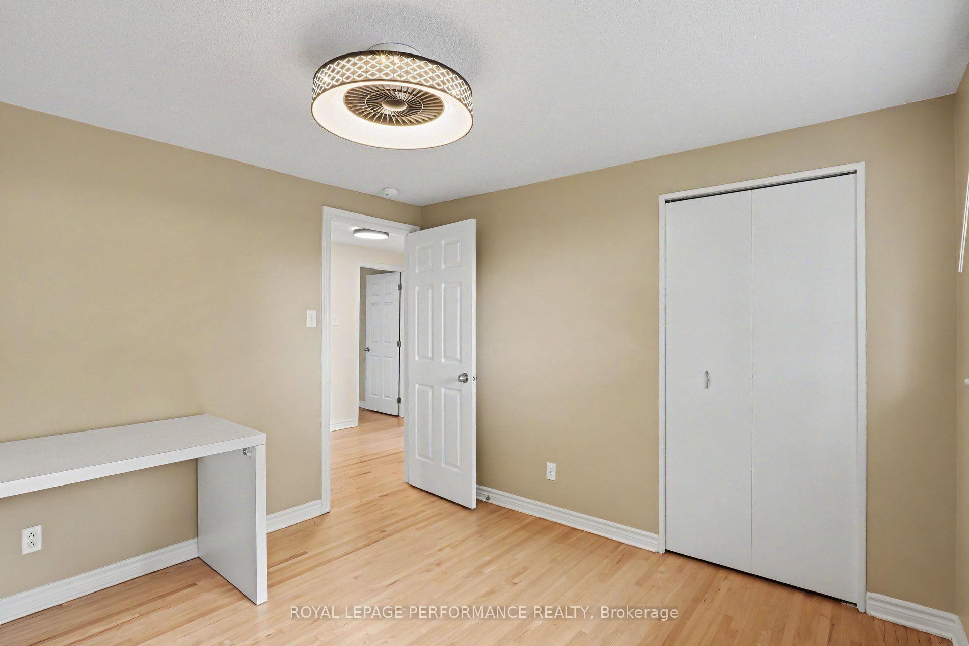 Photo 24 of 13 Centrepark Drive, Ottawa, Blackburn Hamlet — HOMEH