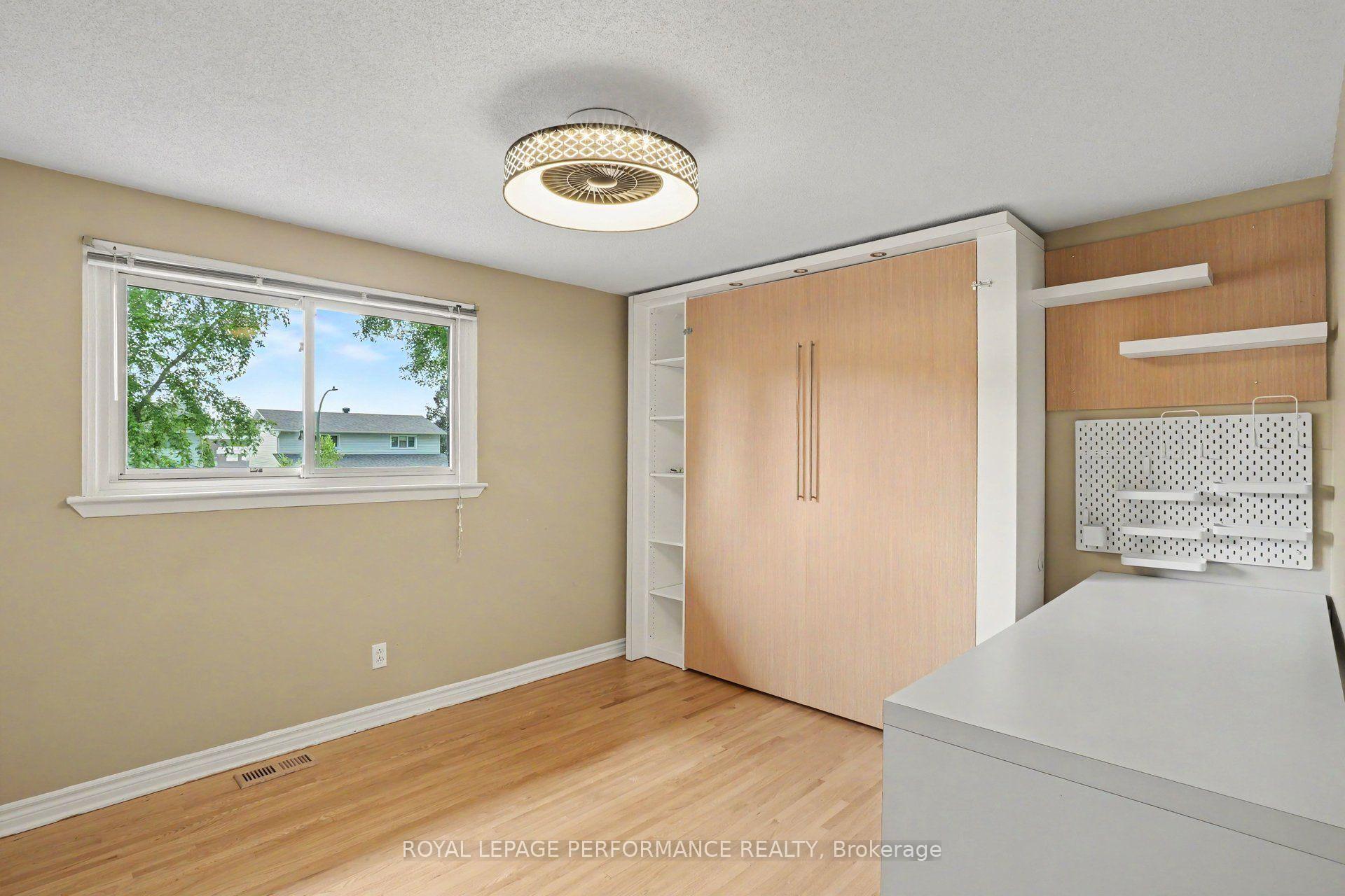 Photo 25 of 13 Centrepark Drive, Ottawa, Blackburn Hamlet — HOMEH