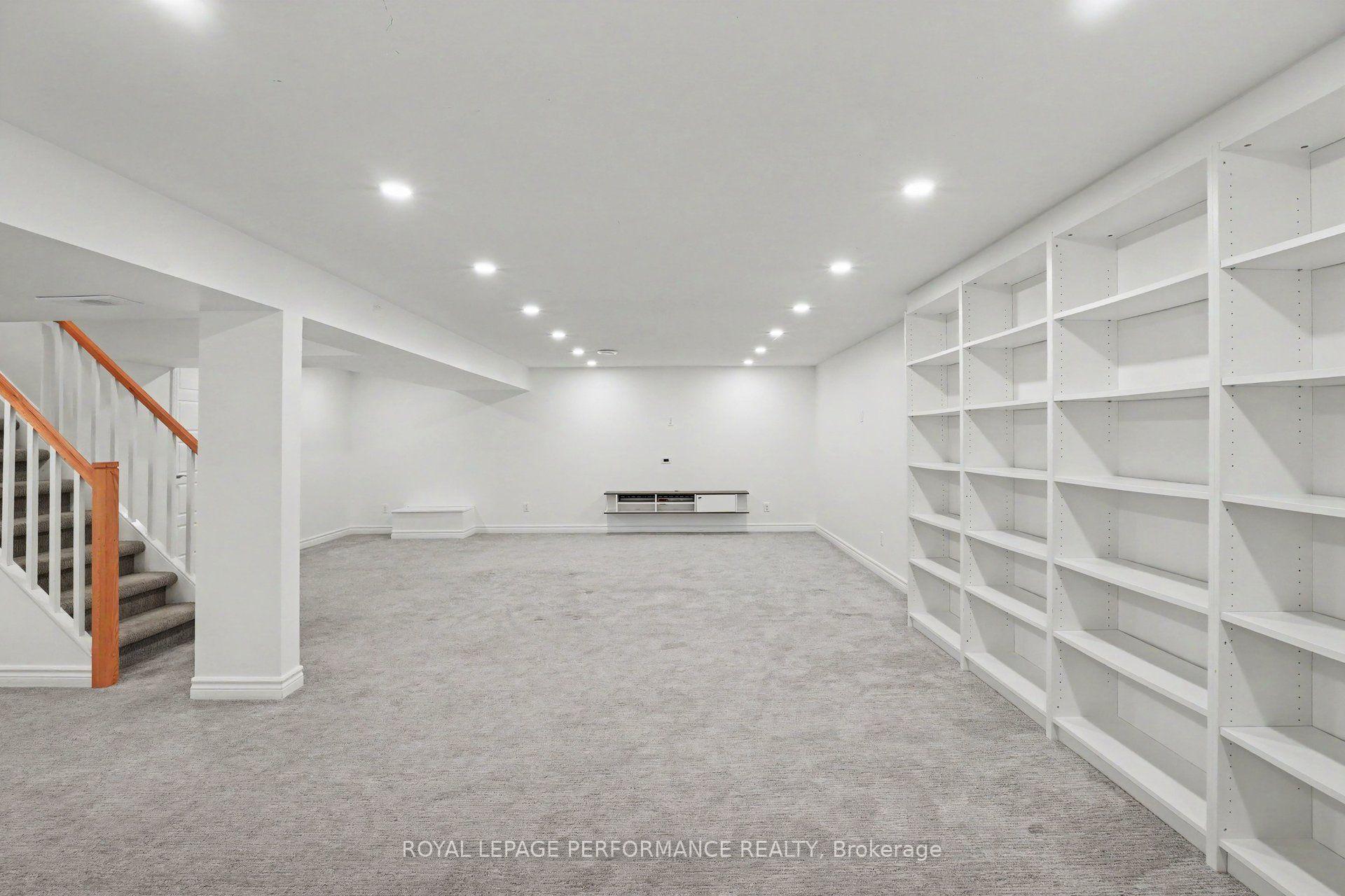 Photo 32 of 13 Centrepark Drive, Ottawa, Blackburn Hamlet — HOMEH