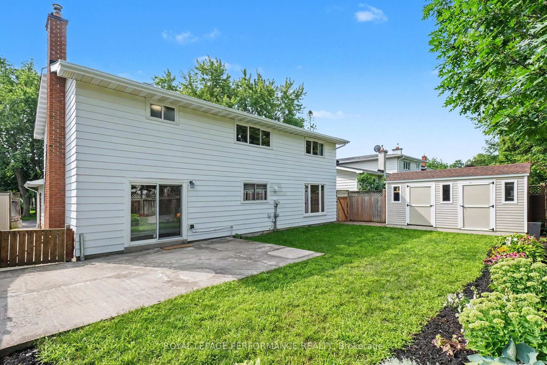 Photo 33 of 13 Centrepark Drive, Ottawa, Blackburn Hamlet — HOMEH