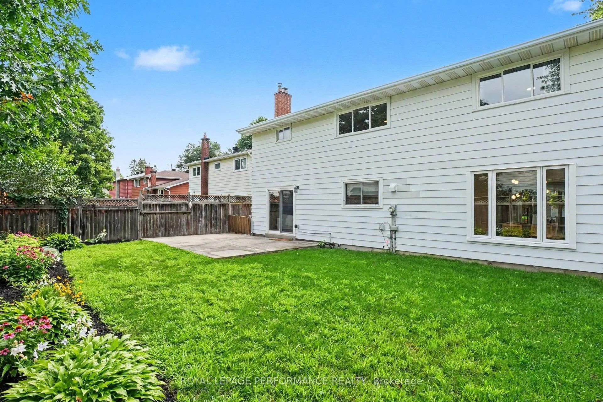 Photo 35 of 13 Centrepark Drive, Ottawa, Blackburn Hamlet — HOMEH