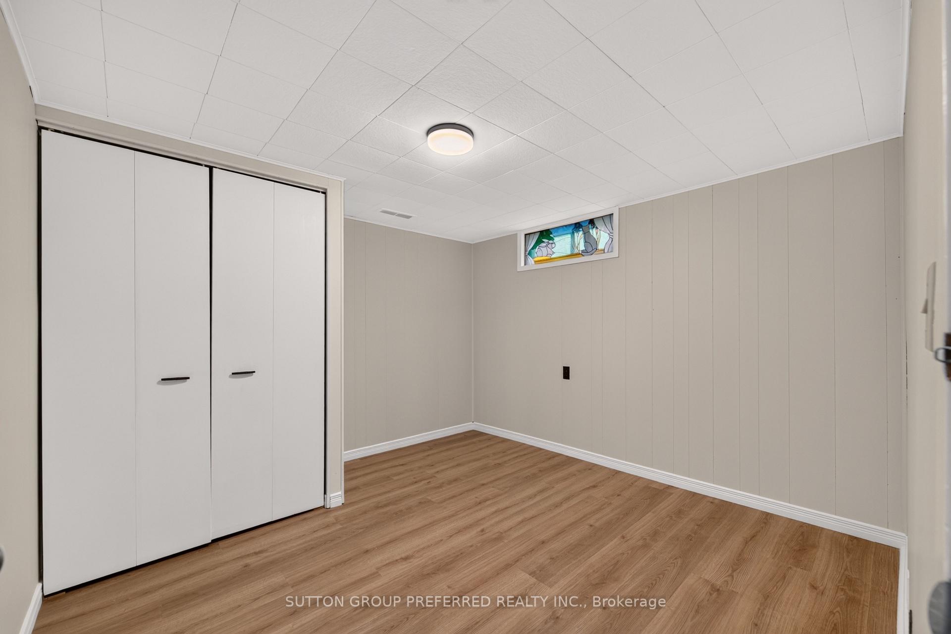 Photo 36 of 53 Renny Crescent, London, South X — HOMEH
