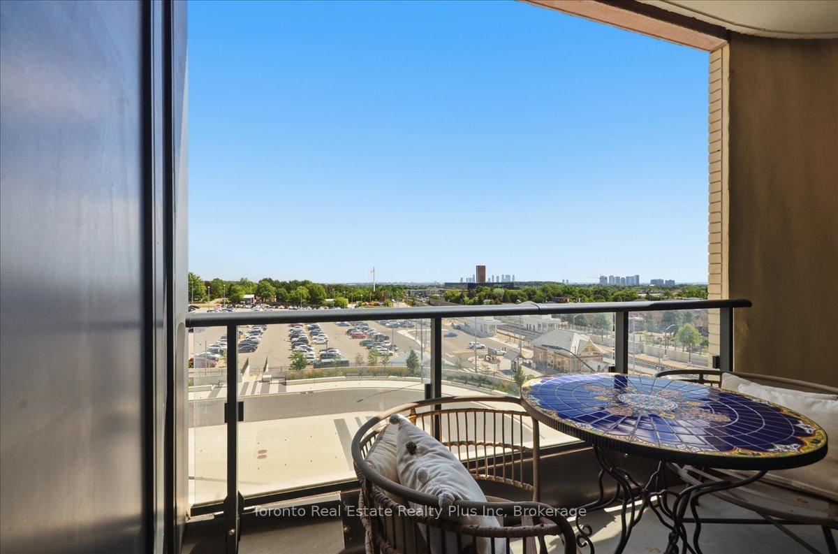 Photo 22 of Unit 304, 120 Eagle Rock Way, Vaughan, Rural Vaughan — HOMEH