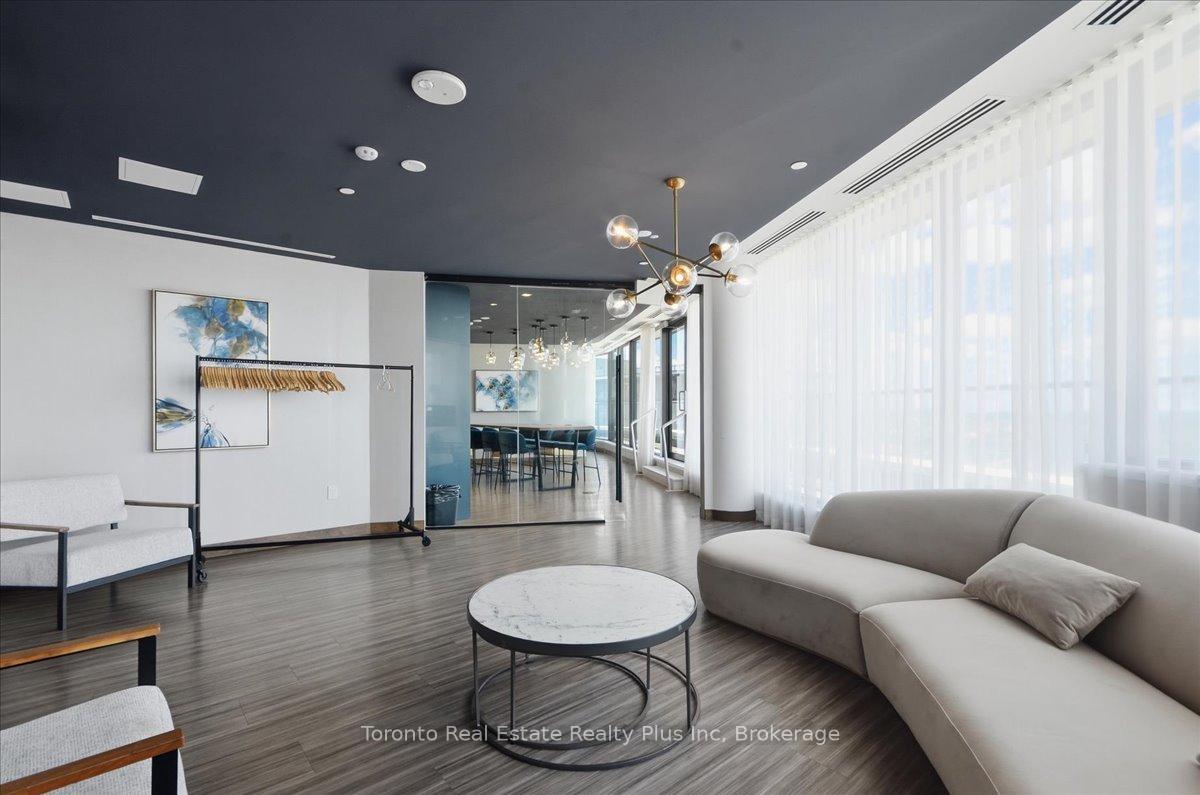 Photo 37 of Unit 304, 120 Eagle Rock Way, Vaughan, Rural Vaughan — HOMEH