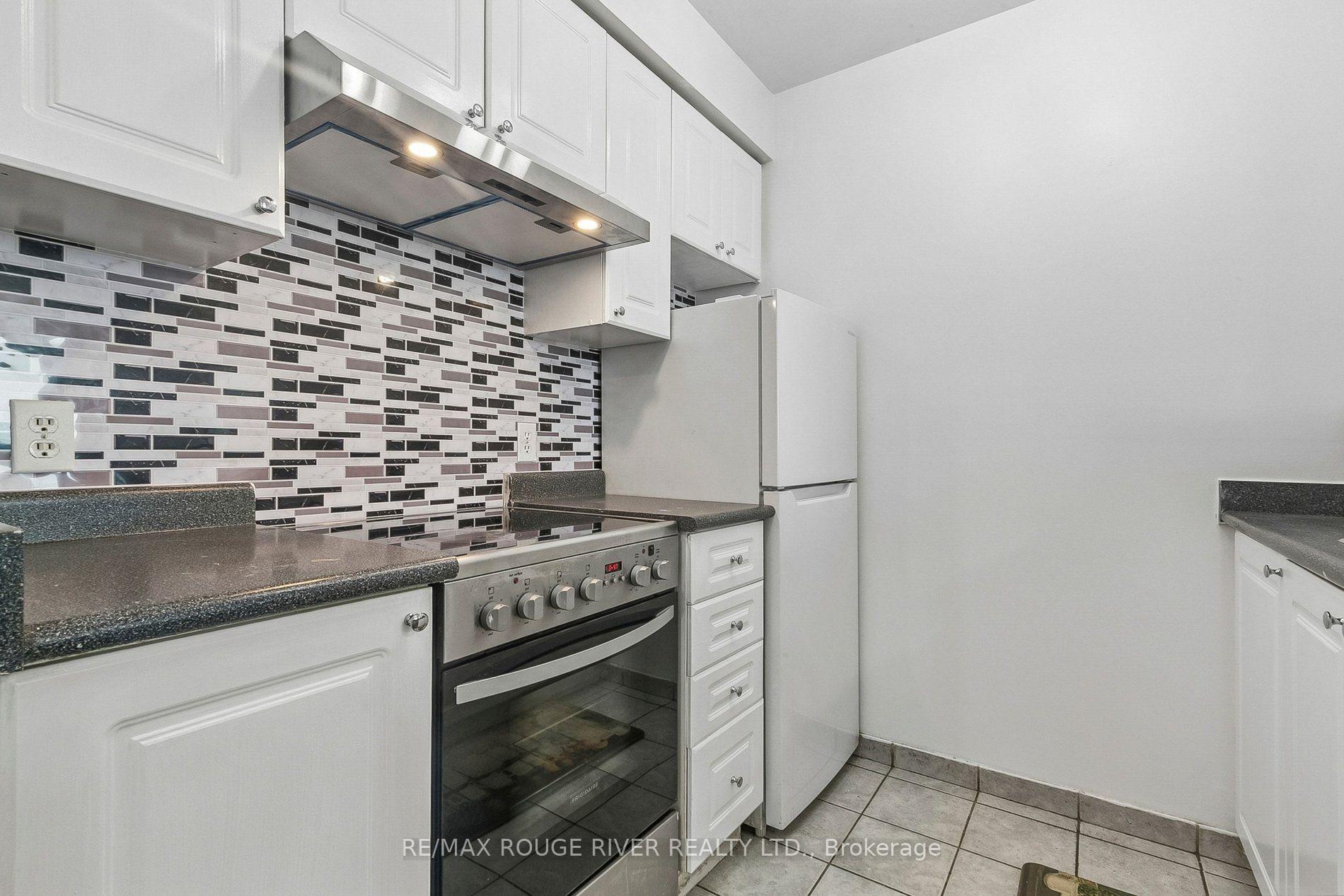 Photo 13 of Unit 2301, 1 Lee Centre Drive, Scarborough, Woburn — HOMEH