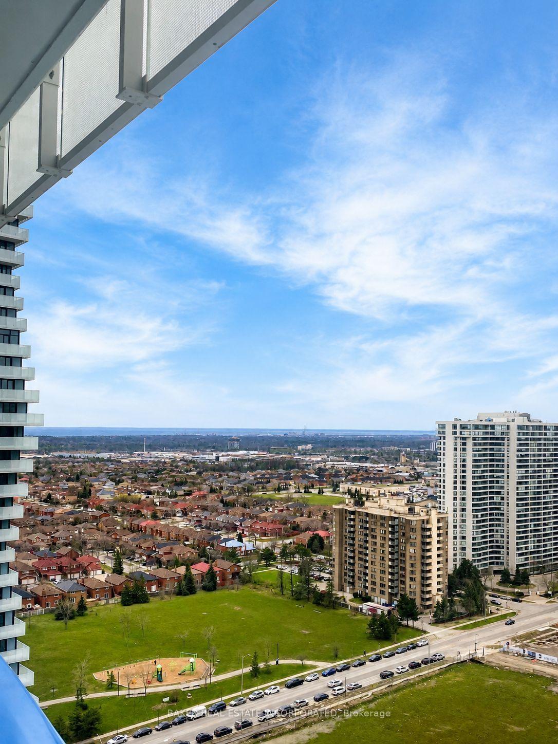 Photo 7 of Unit 2108, 3900 Confederation Parkway, Mississauga, City Centre — HOMEH