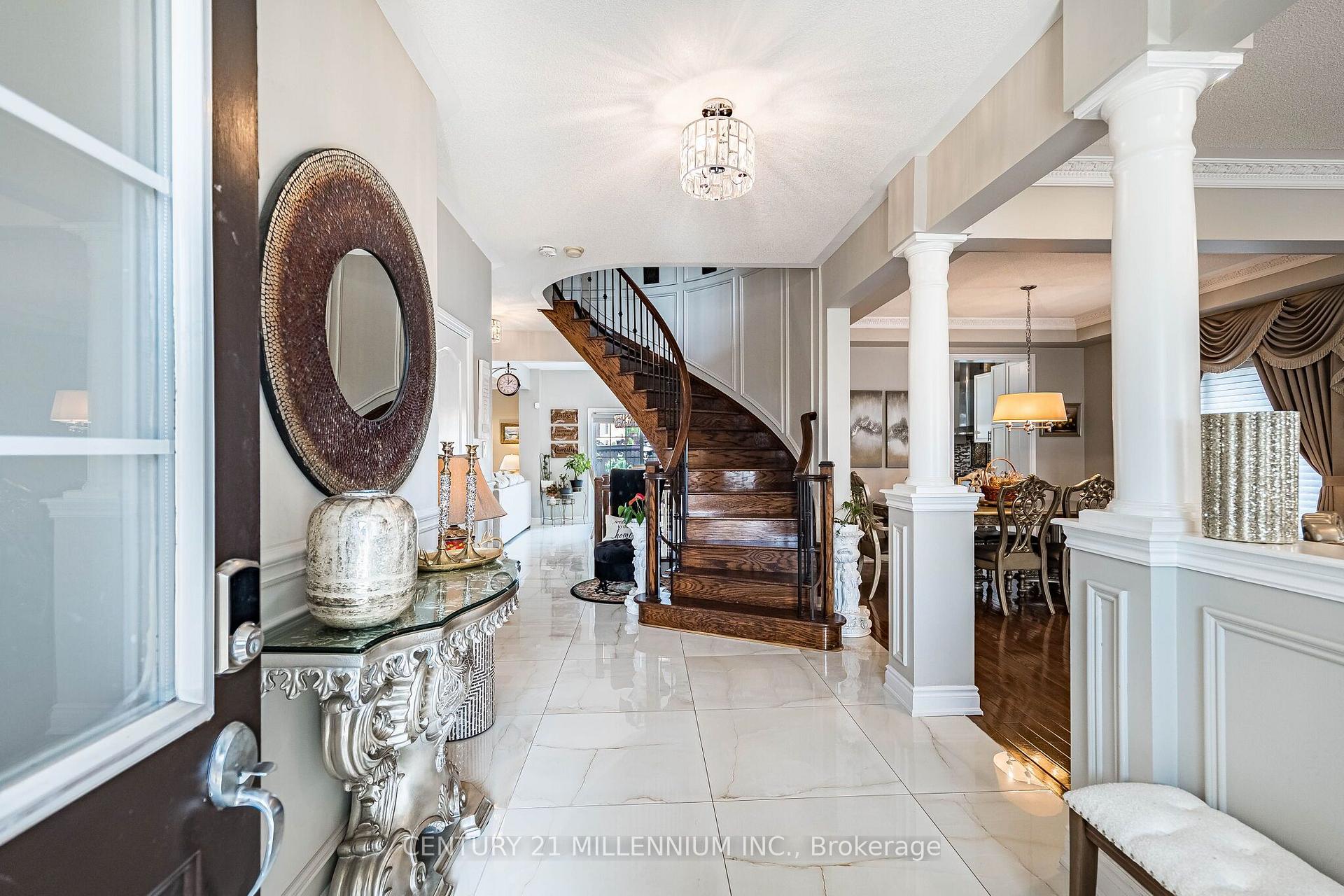 Photo 4 of 4 Belleville Drive, Brampton, Vales of Castlemore North — HOMEH
