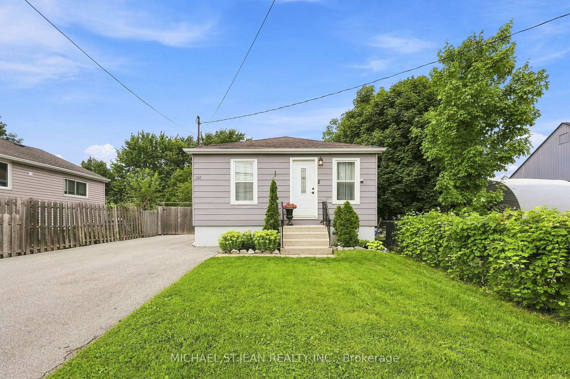 Photo 4 of 122 Limeridge Road W, Hamilton, Rolston — HOMEH