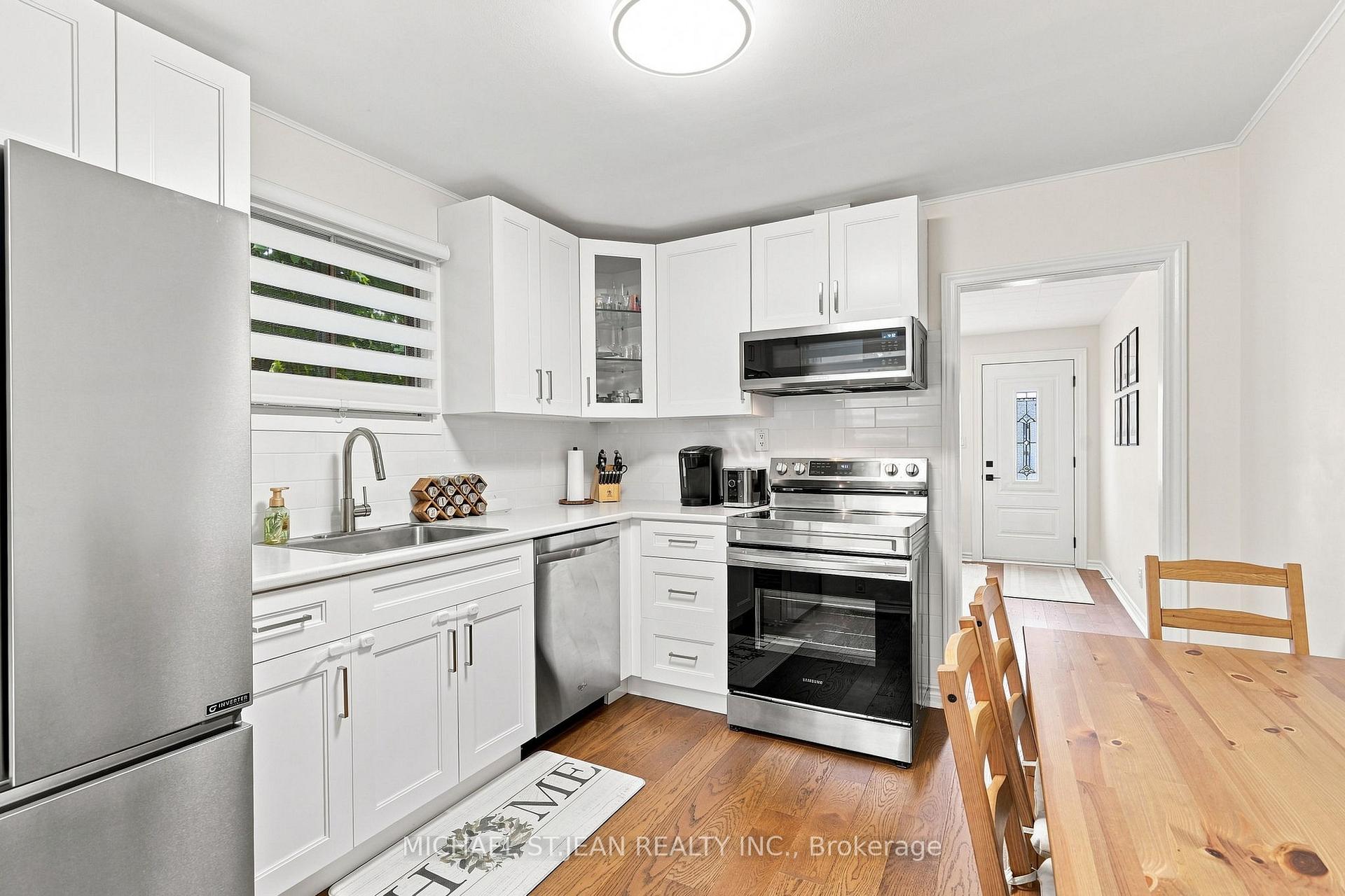 Photo 16 of 122 Limeridge Road W, Hamilton, Rolston — HOMEH