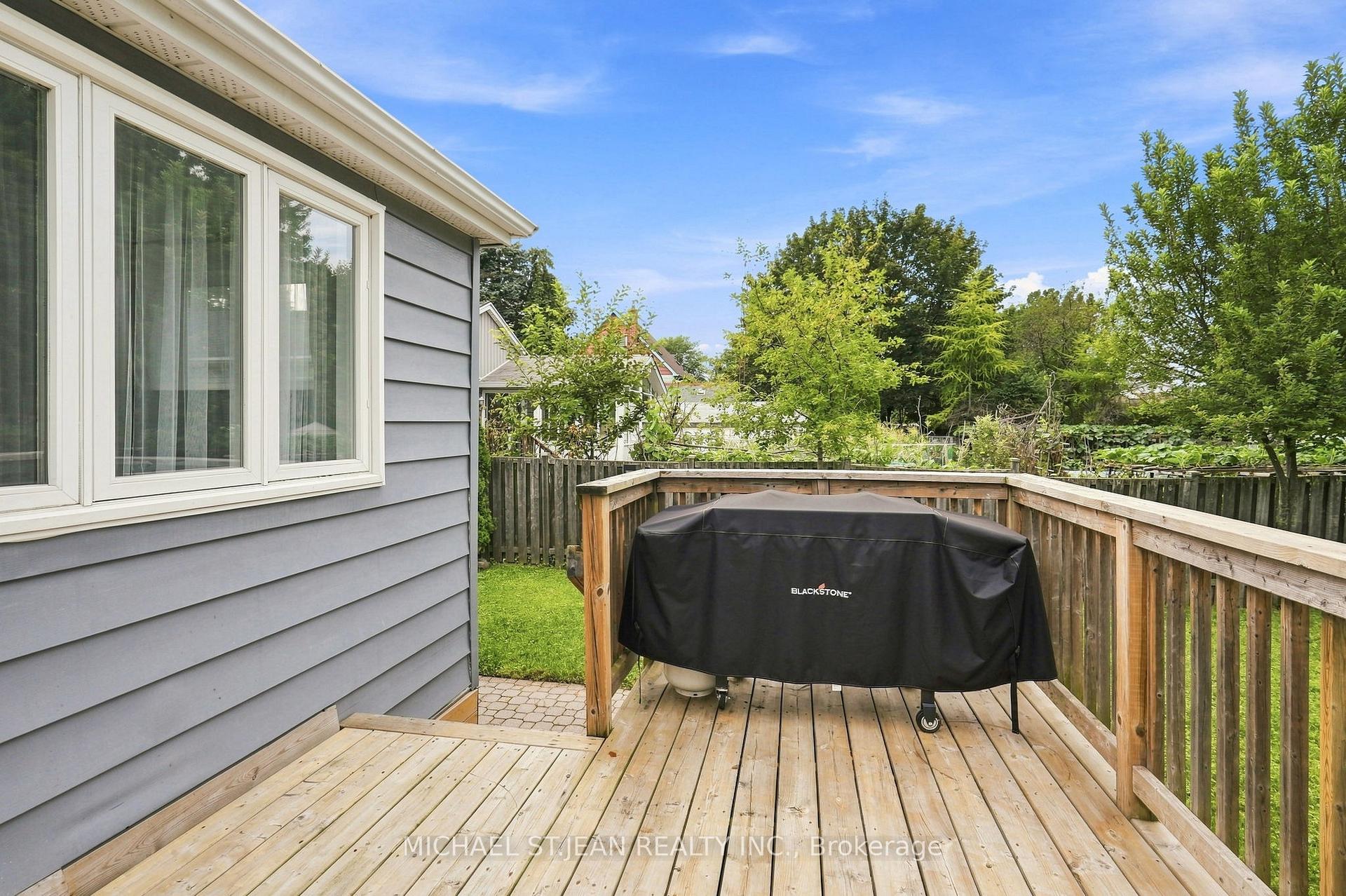 Photo 39 of 122 Limeridge Road W, Hamilton, Rolston — HOMEH