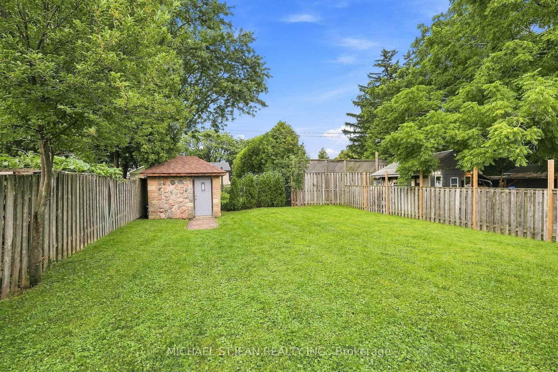 Photo 42 of 122 Limeridge Road W, Hamilton, Rolston — HOMEH