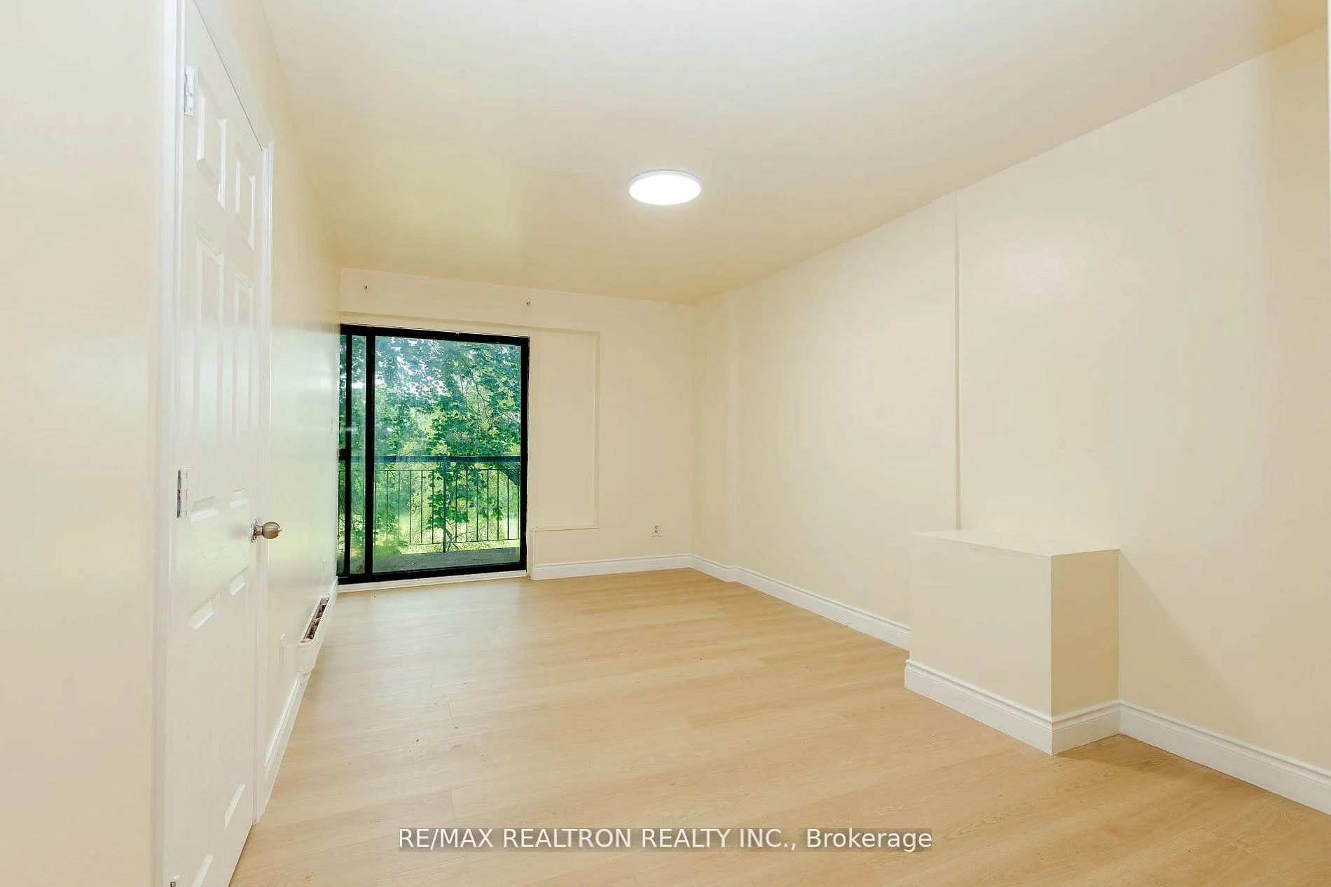 Photo 15 of Unit 975A, 975 Albion Road, Etobicoke, Thistletown-Beaumonde Heights — HOMEH
