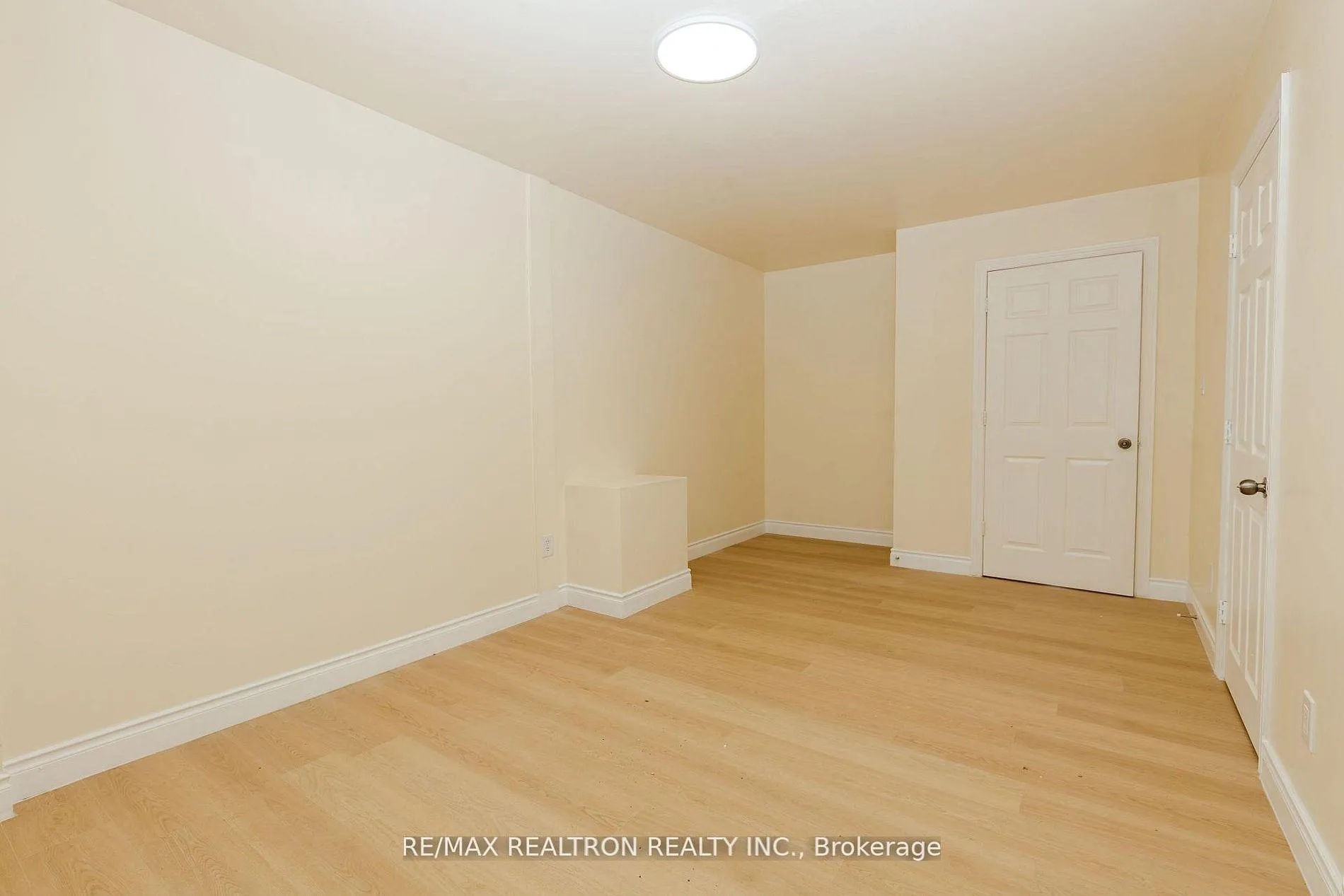 Photo 16 of Unit 975A, 975 Albion Road, Etobicoke, Thistletown-Beaumonde Heights — HOMEH