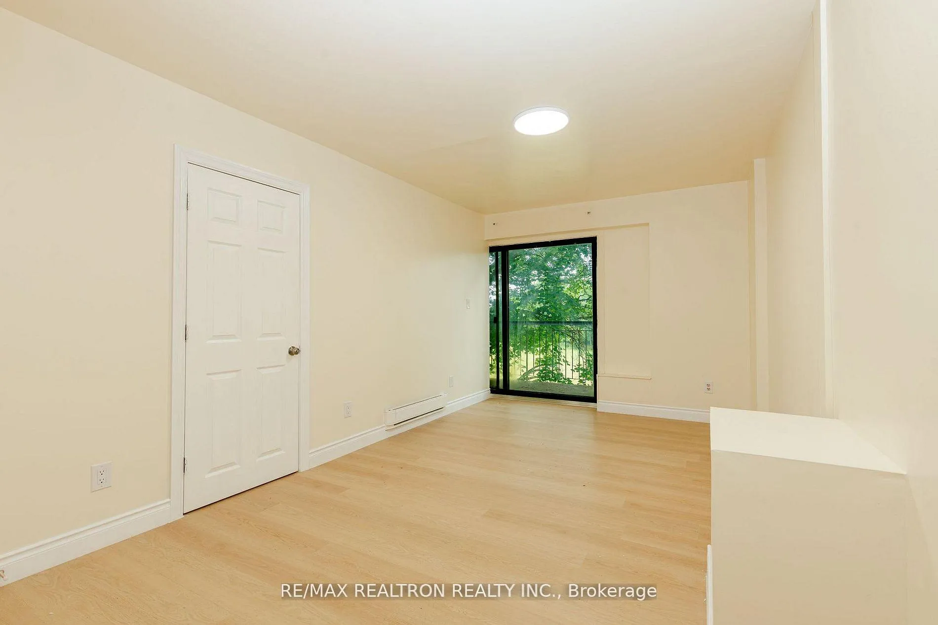 Photo 17 of Unit 975A, 975 Albion Road, Etobicoke, Thistletown-Beaumonde Heights — HOMEH