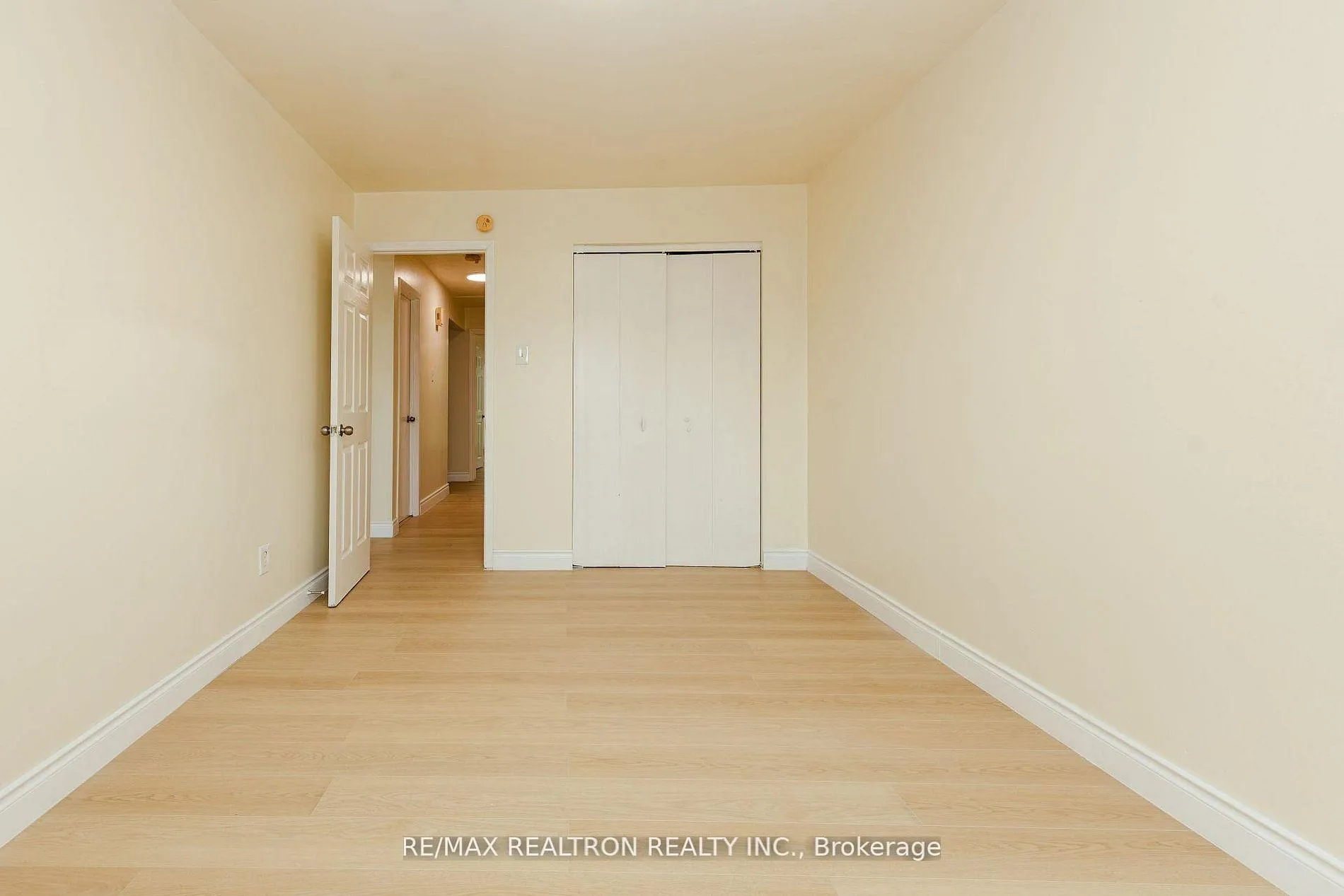 Photo 22 of Unit 975A, 975 Albion Road, Etobicoke, Thistletown-Beaumonde Heights — HOMEH
