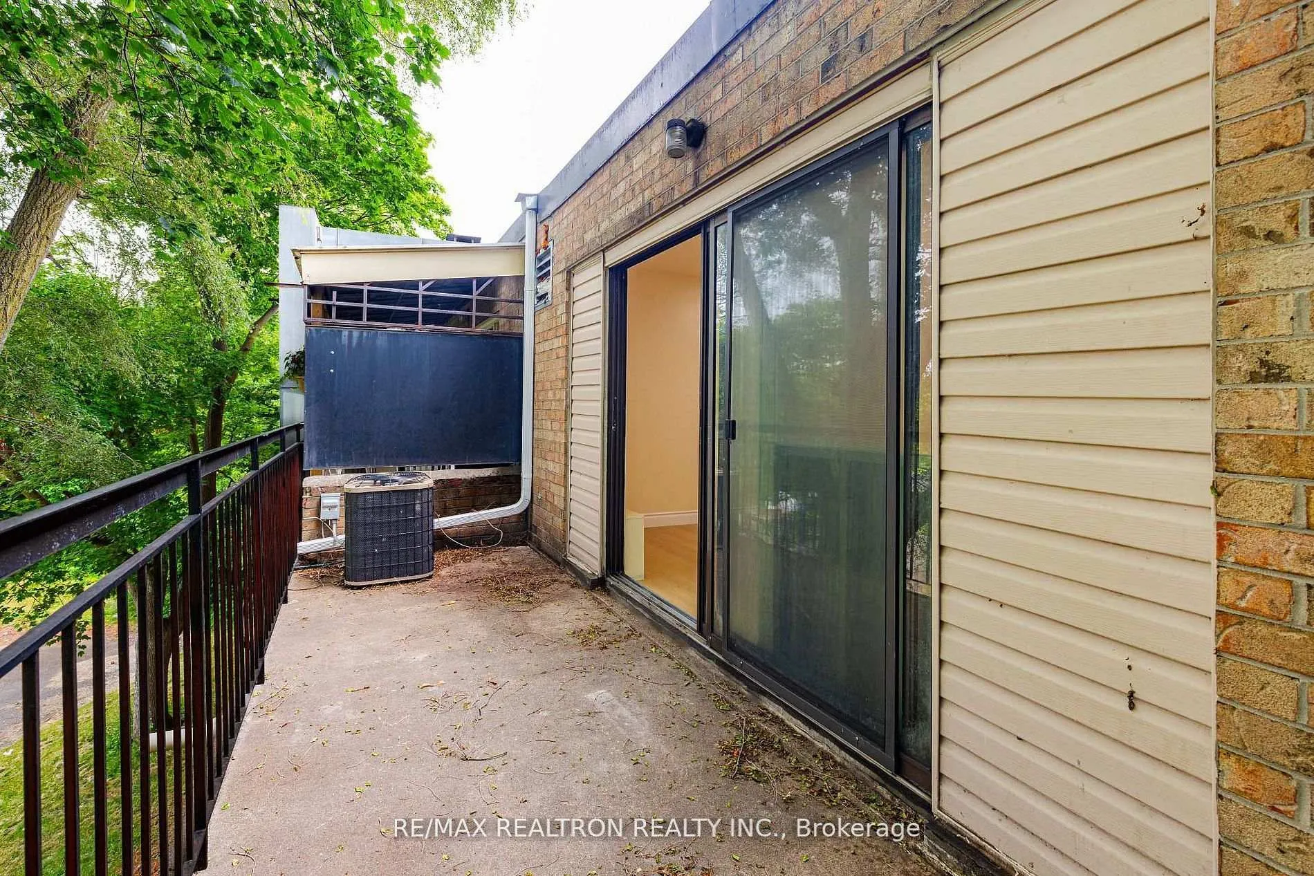 Photo 32 of Unit 975A, 975 Albion Road, Etobicoke, Thistletown-Beaumonde Heights — HOMEH