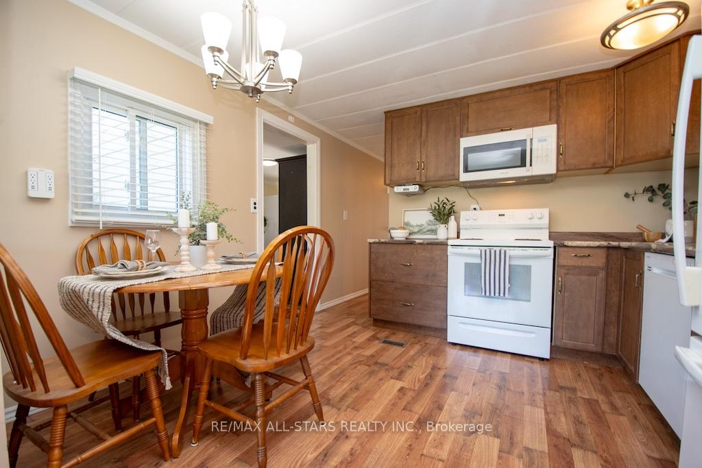 Photo 10 of 7 Marlene Drive, Kawartha Lakes, Manvers — HOMEH