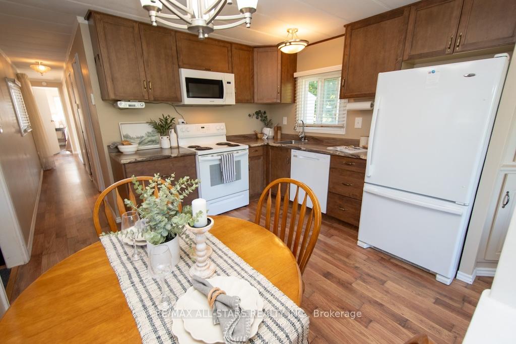 Photo 12 of 7 Marlene Drive, Kawartha Lakes, Manvers — HOMEH