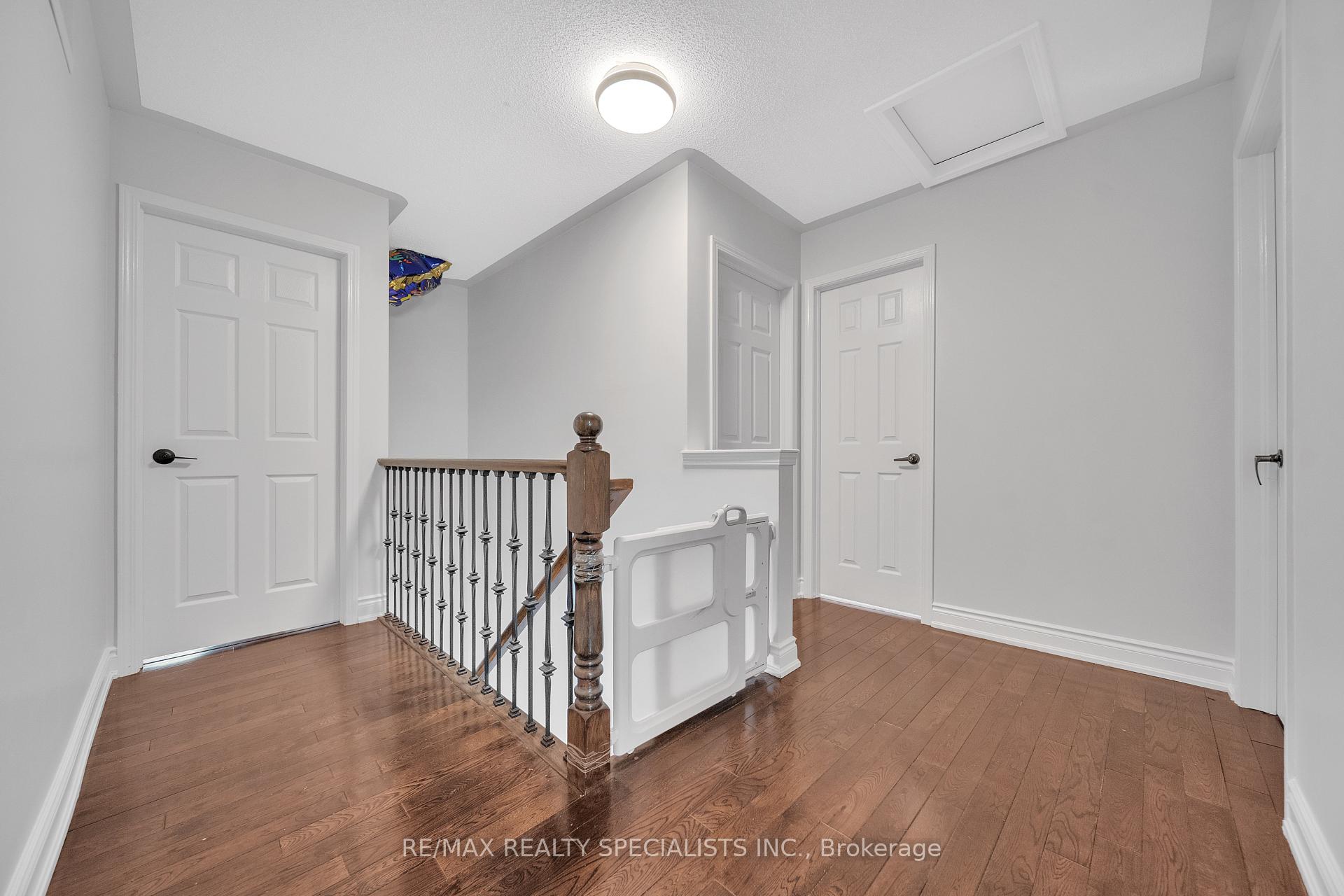 Photo 8 of 22 Clayborne Avenue, Brampton, Fletcher's Meadow — HOMEH