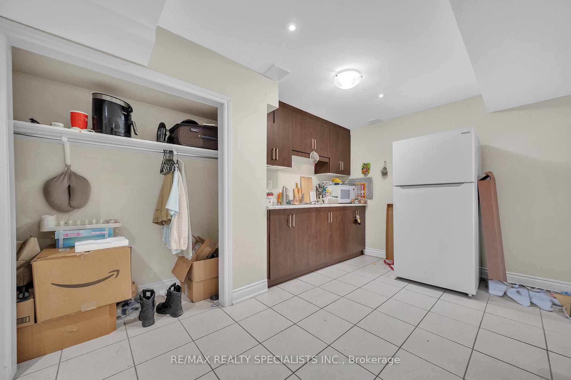 Photo 15 of 22 Clayborne Avenue, Brampton, Fletcher's Meadow — HOMEH