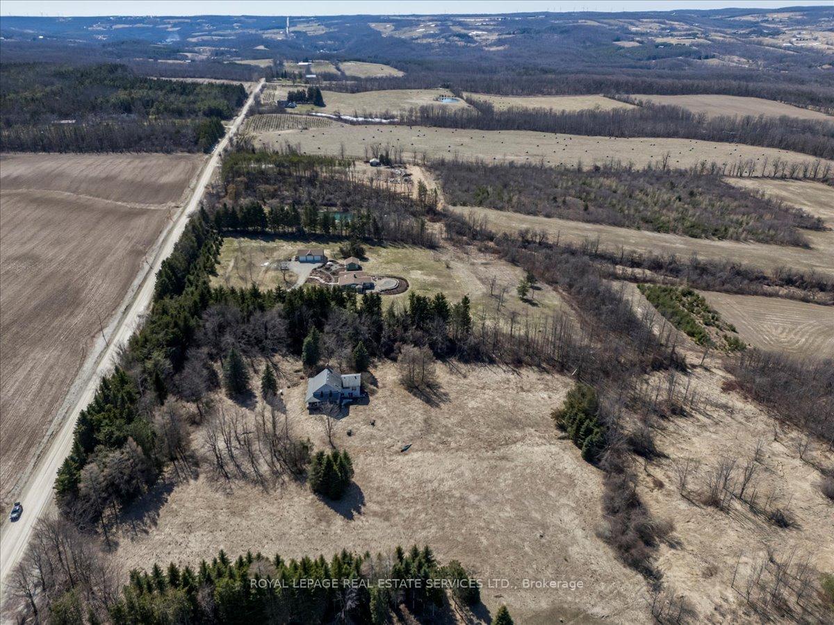 Photo 11 of 7534 6/7 Sideroad Nottawasaga, Clearview, Rural Clearview — HOMEH