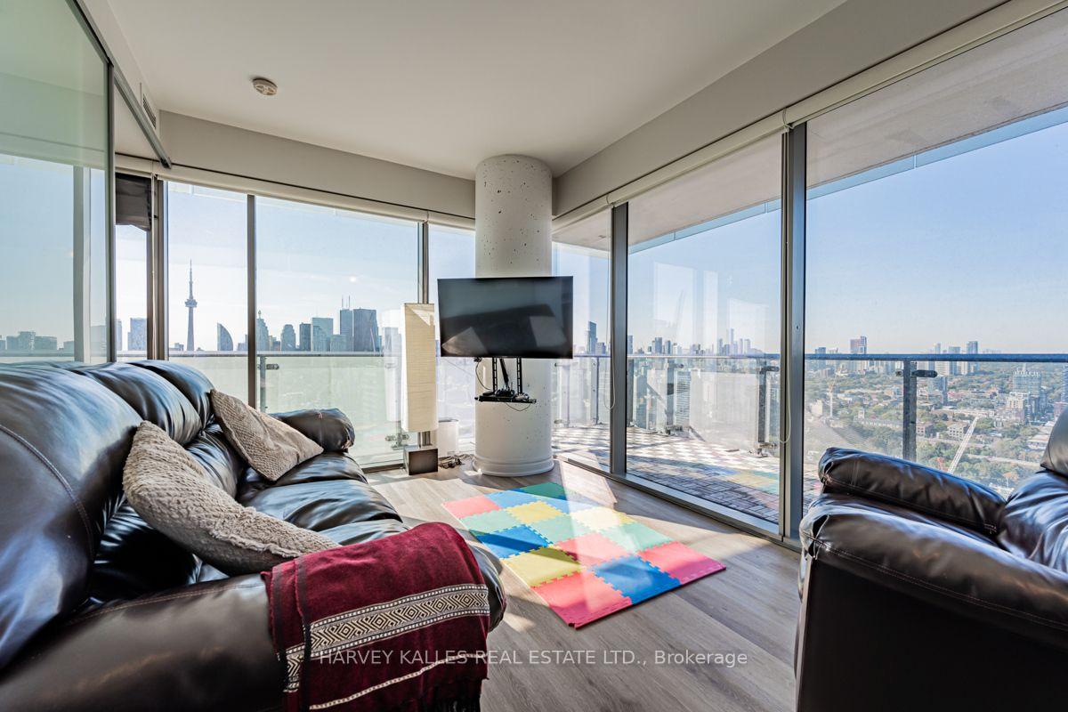 Photo 9 of Unit 3602, 70 Distillery Lane, Toronto, Waterfront Communities — HOMEH