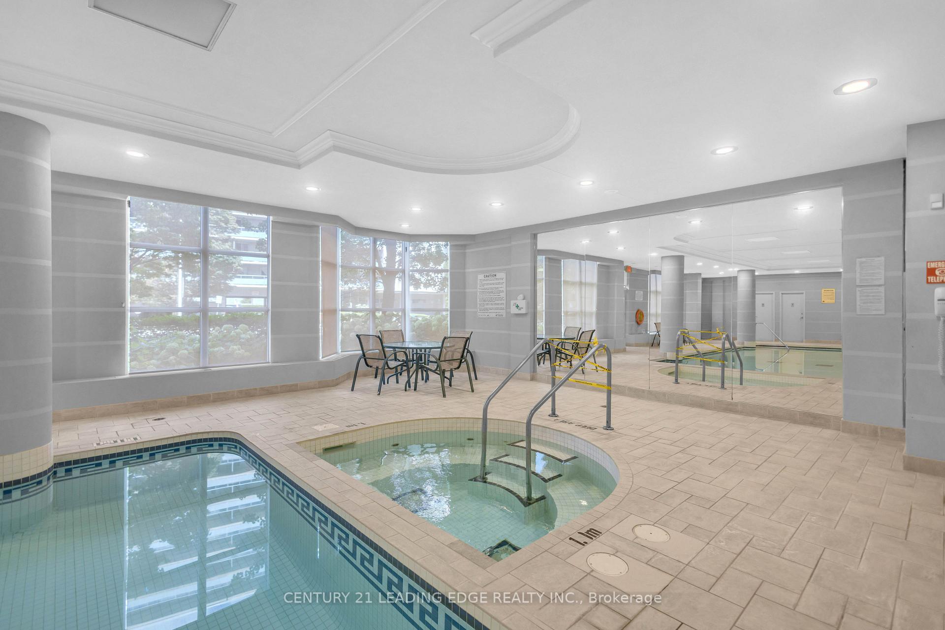 Photo 4 of Unit 403, 442 Maple Ave, Burlington, Brant — HOMEH