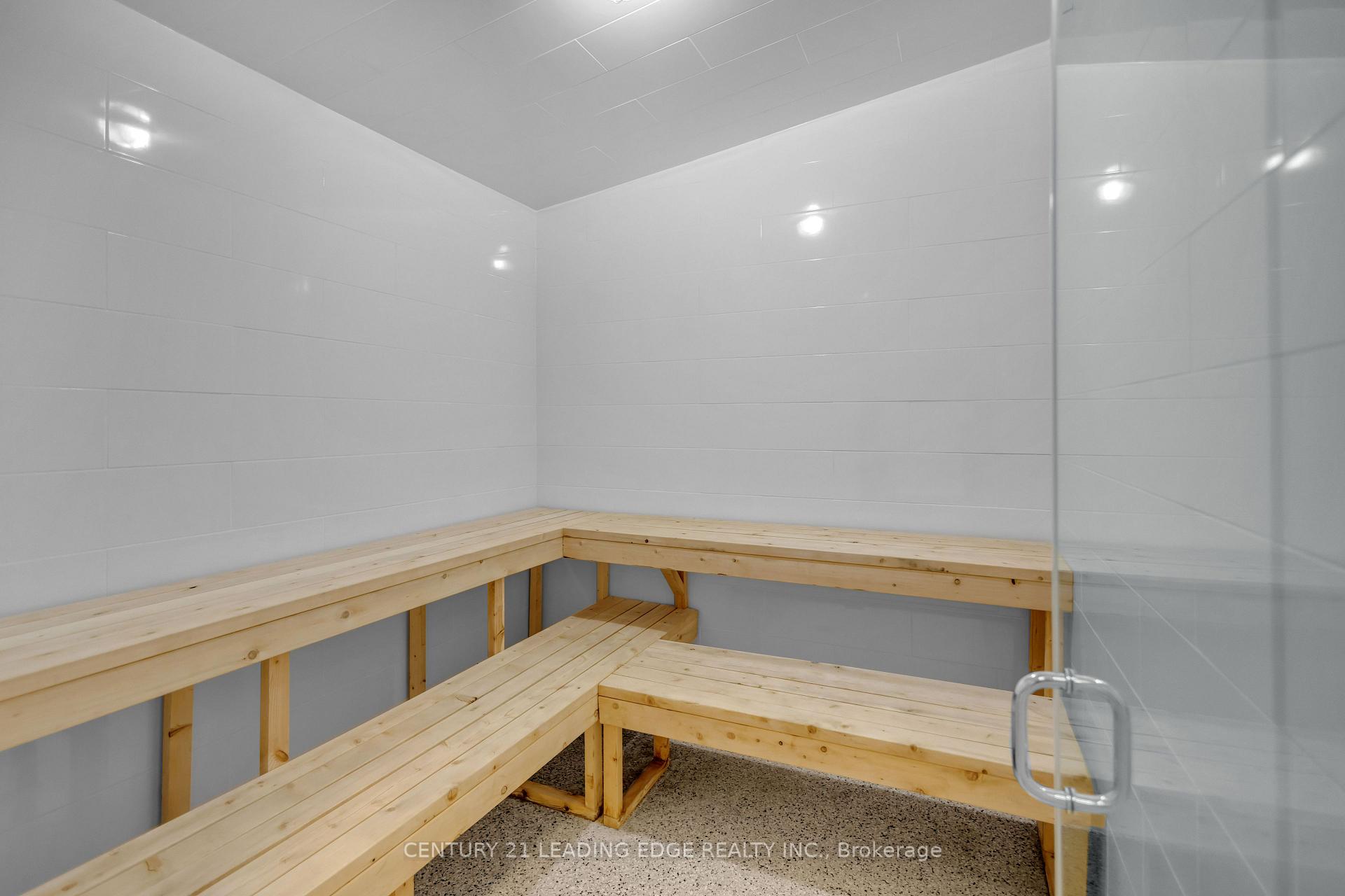 Photo 6 of Unit 403, 442 Maple Ave, Burlington, Brant — HOMEH
