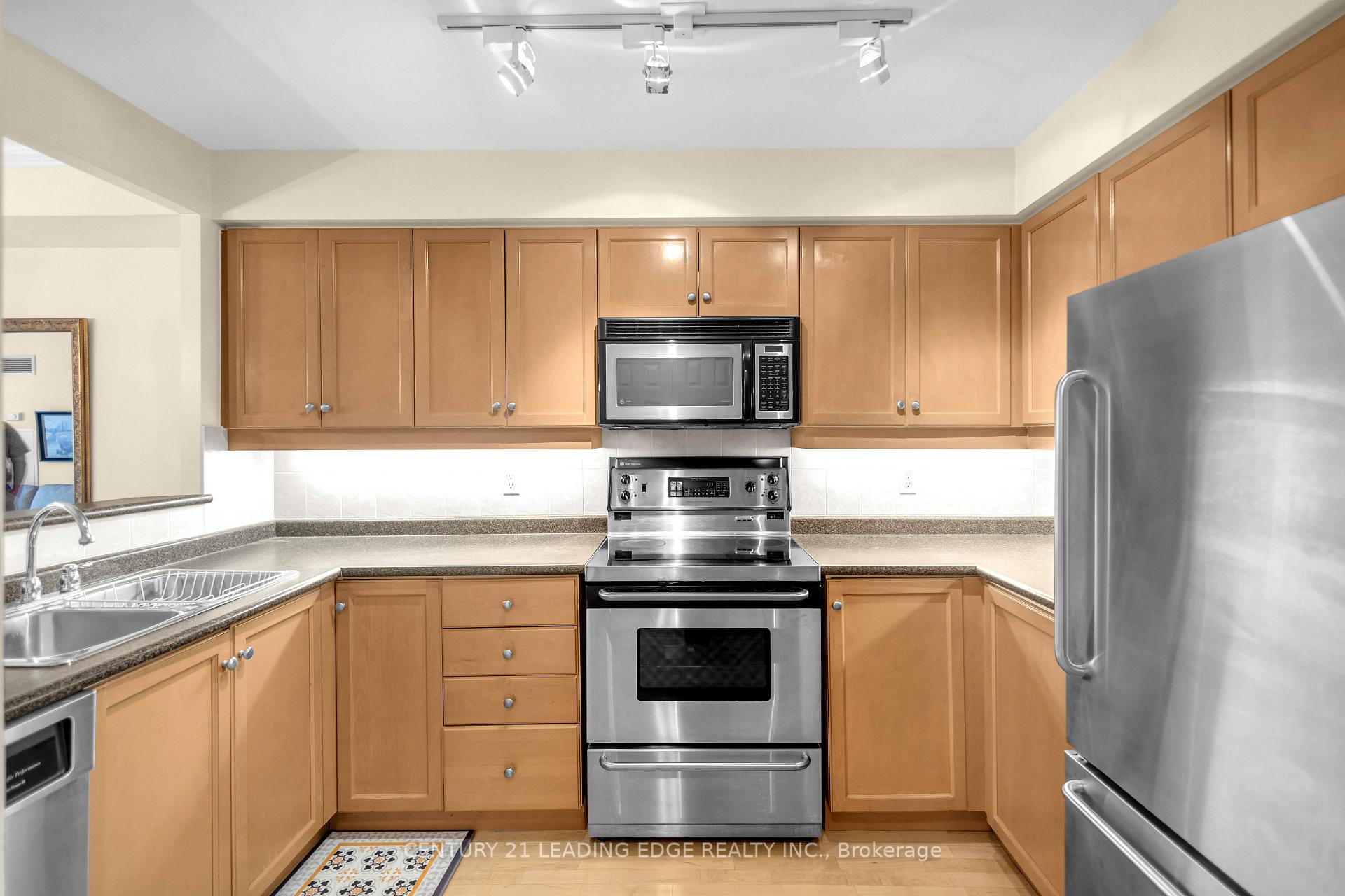 Photo 30 of Unit 403, 442 Maple Ave, Burlington, Brant — HOMEH