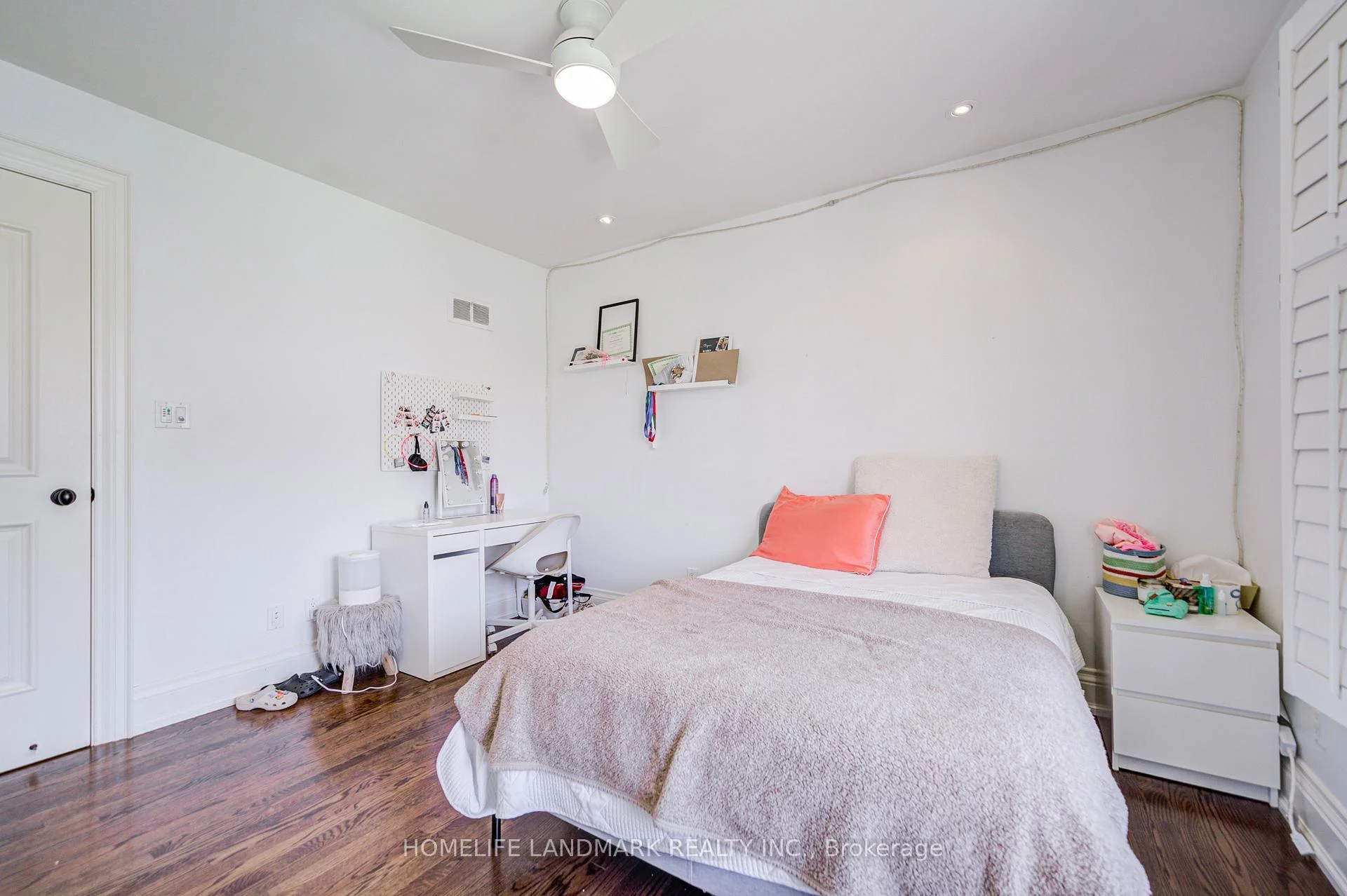 Photo 30 of 102 Stratford Crescent, North York, Bridle Path-Sunnybrook-York Mills — HOMEH