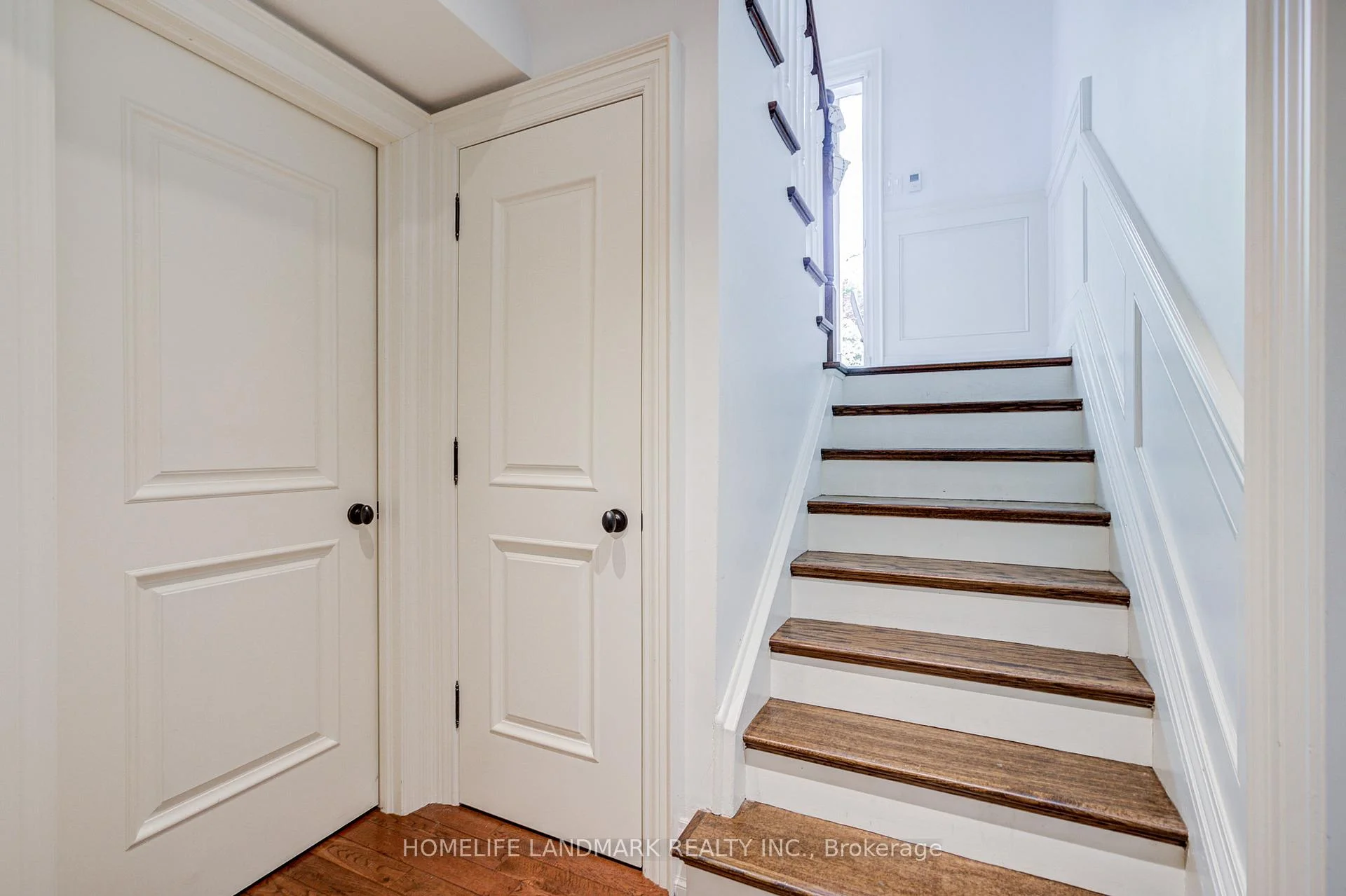 Photo 31 of 102 Stratford Crescent, North York, Bridle Path-Sunnybrook-York Mills — HOMEH