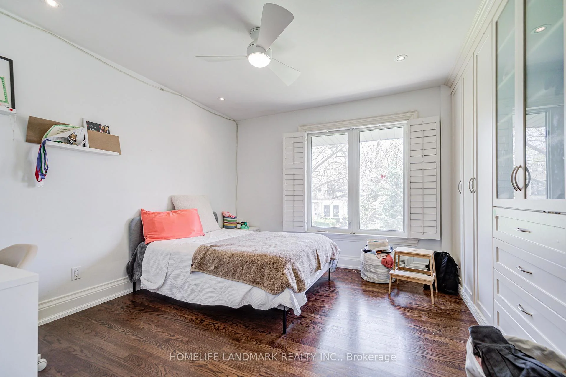 Photo 40 of 102 Stratford Crescent, North York, Bridle Path-Sunnybrook-York Mills — HOMEH