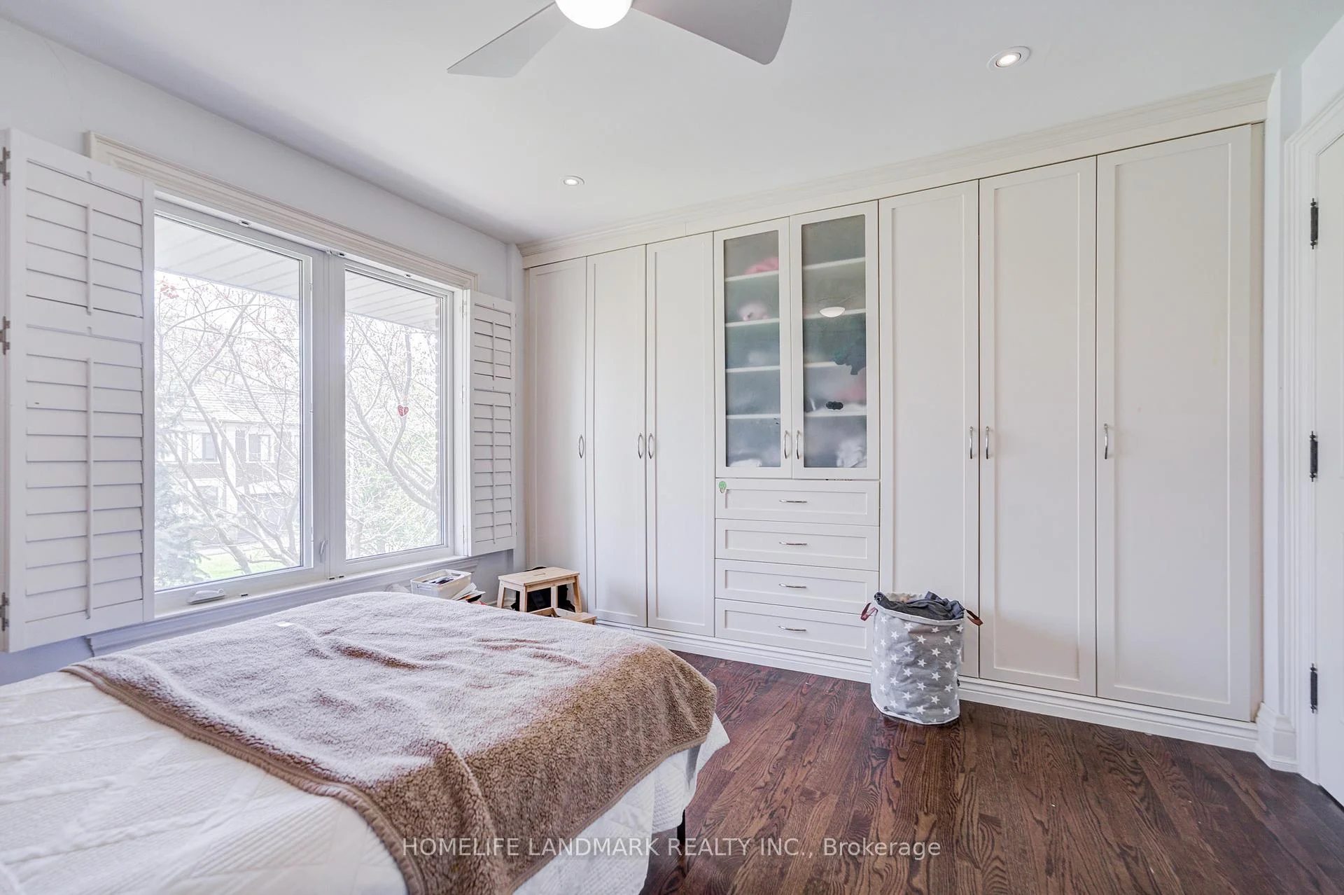 Photo 51 of 102 Stratford Crescent, North York, Bridle Path-Sunnybrook-York Mills — HOMEH