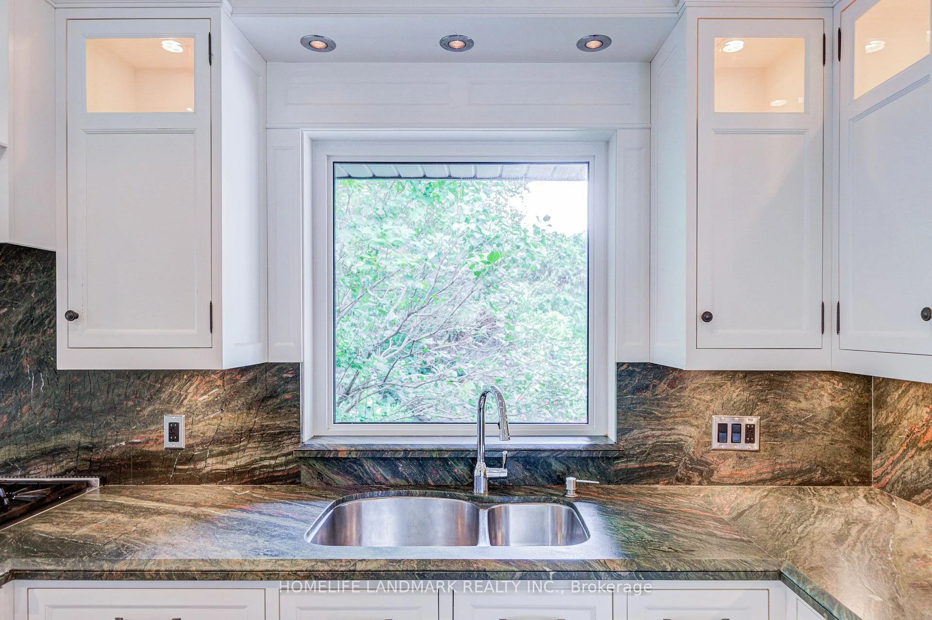 Photo 61 of 102 Stratford Crescent, North York, Bridle Path-Sunnybrook-York Mills — HOMEH