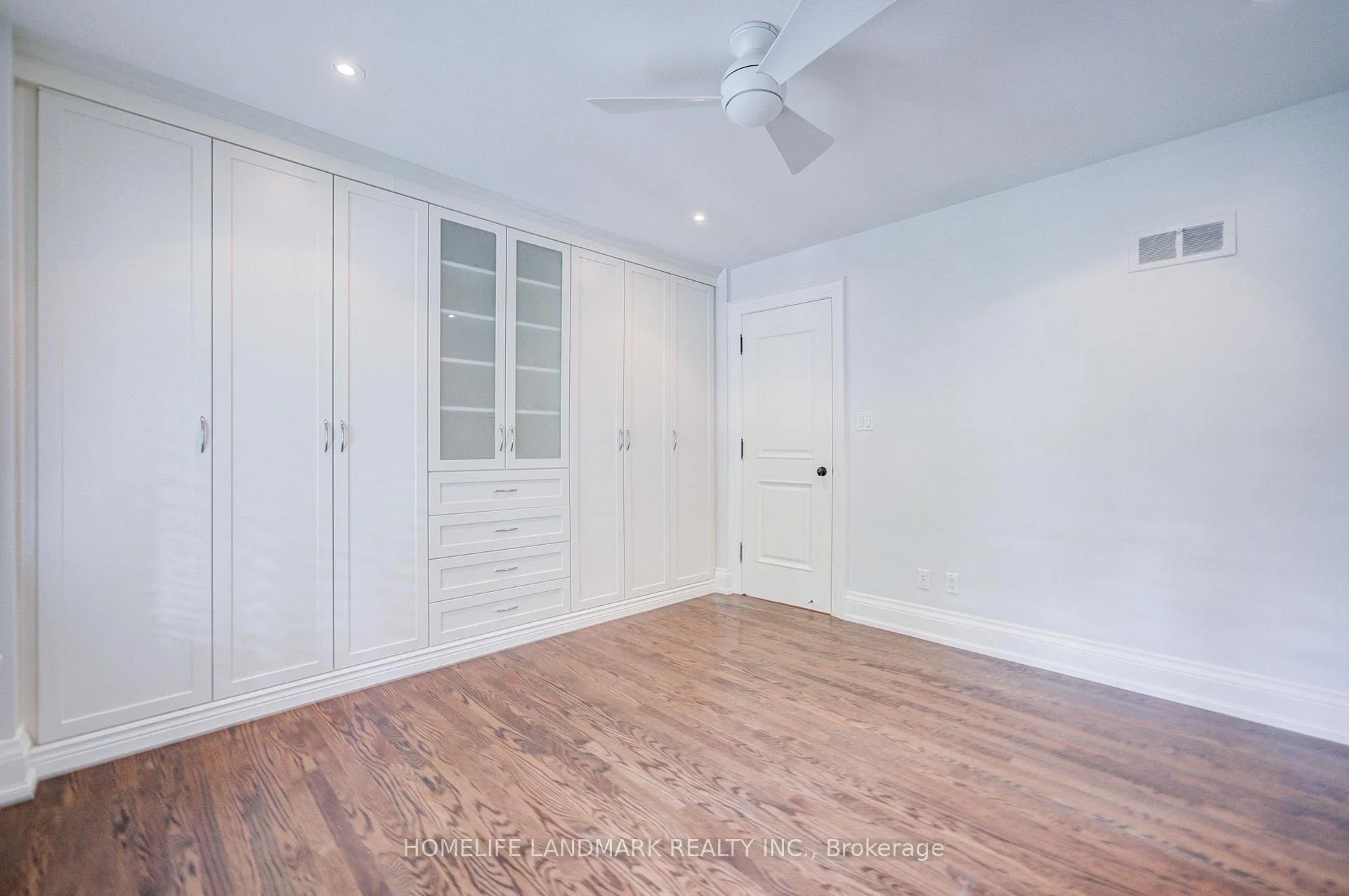 Photo 68 of 102 Stratford Crescent, North York, Bridle Path-Sunnybrook-York Mills — HOMEH