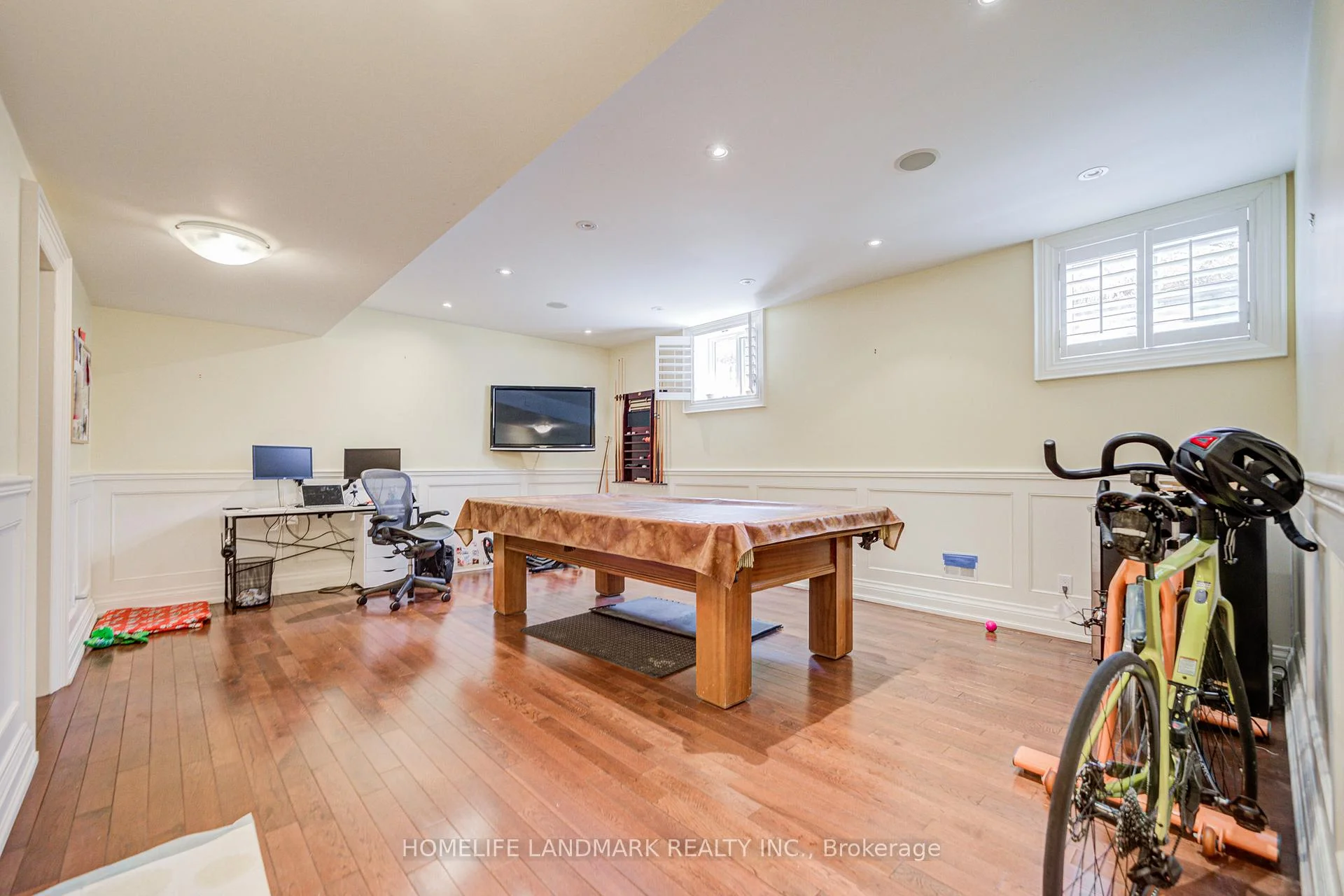 Photo 70 of 102 Stratford Crescent, North York, Bridle Path-Sunnybrook-York Mills — HOMEH