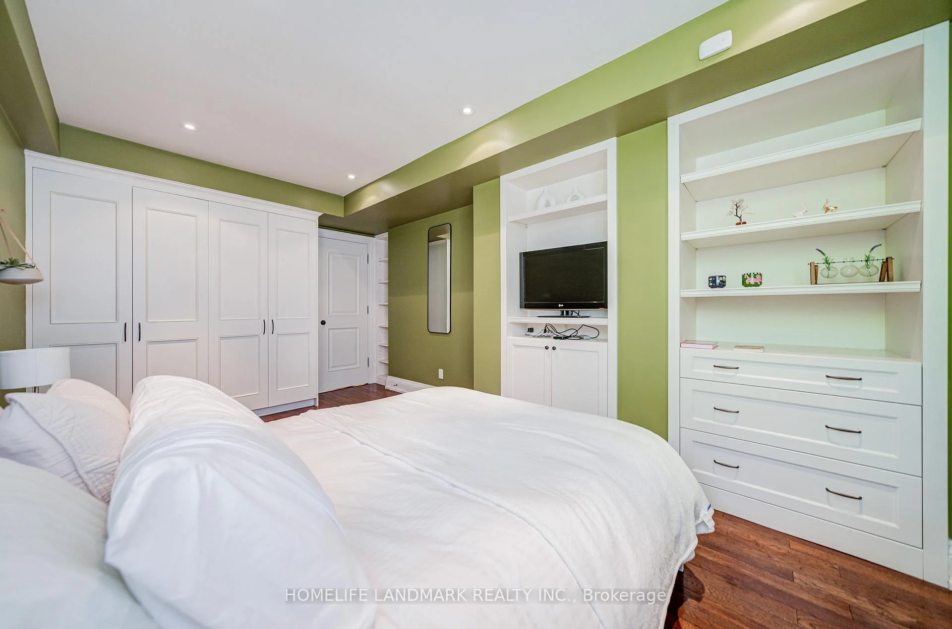 Photo 80 of 102 Stratford Crescent, North York, Bridle Path-Sunnybrook-York Mills — HOMEH