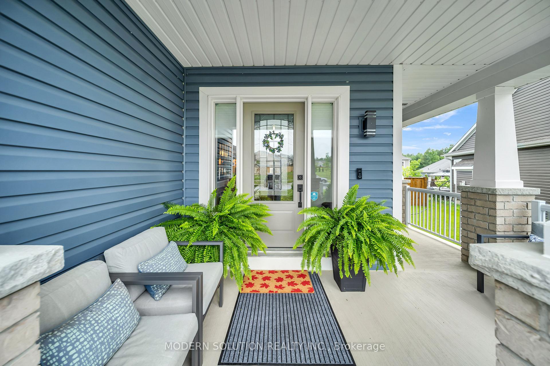 Photo 2 of 16 Stother Crescent, Bracebridge, Macaulay — HOMEH