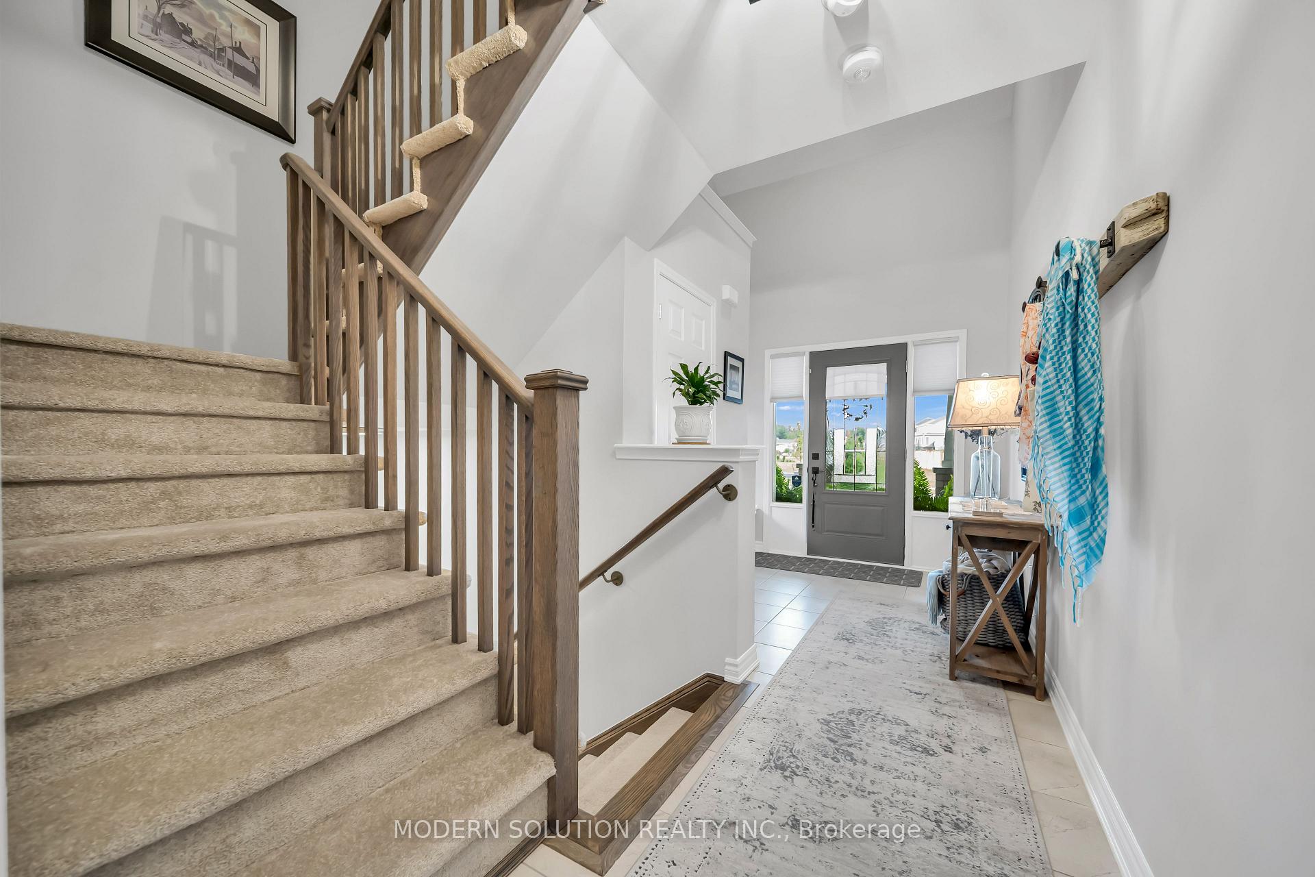 Photo 7 of 16 Stother Crescent, Bracebridge, Macaulay — HOMEH