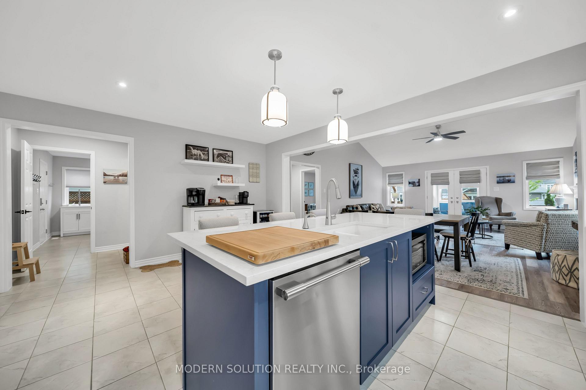 Photo 13 of 16 Stother Crescent, Bracebridge, Macaulay — HOMEH