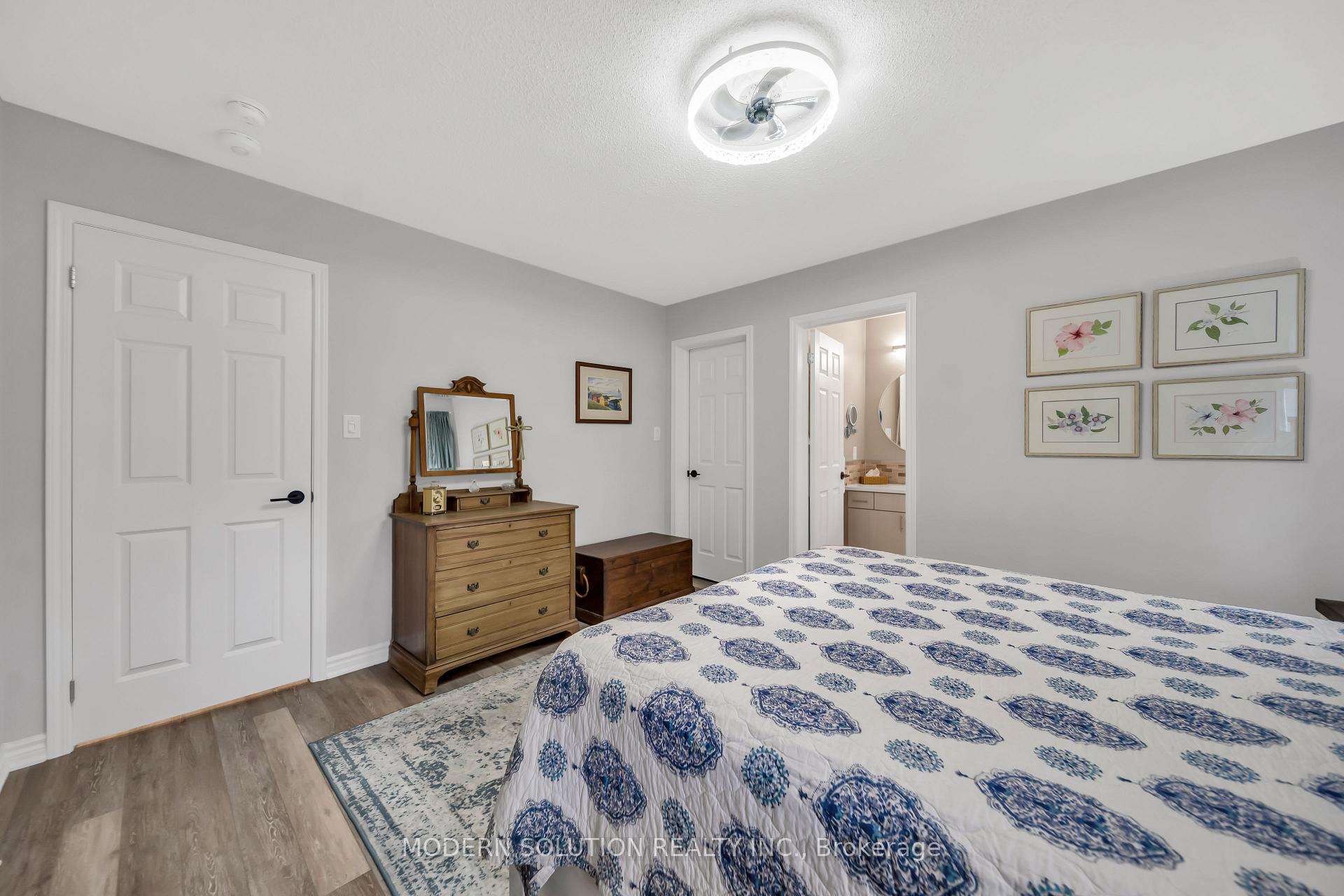 Photo 23 of 16 Stother Crescent, Bracebridge, Macaulay — HOMEH