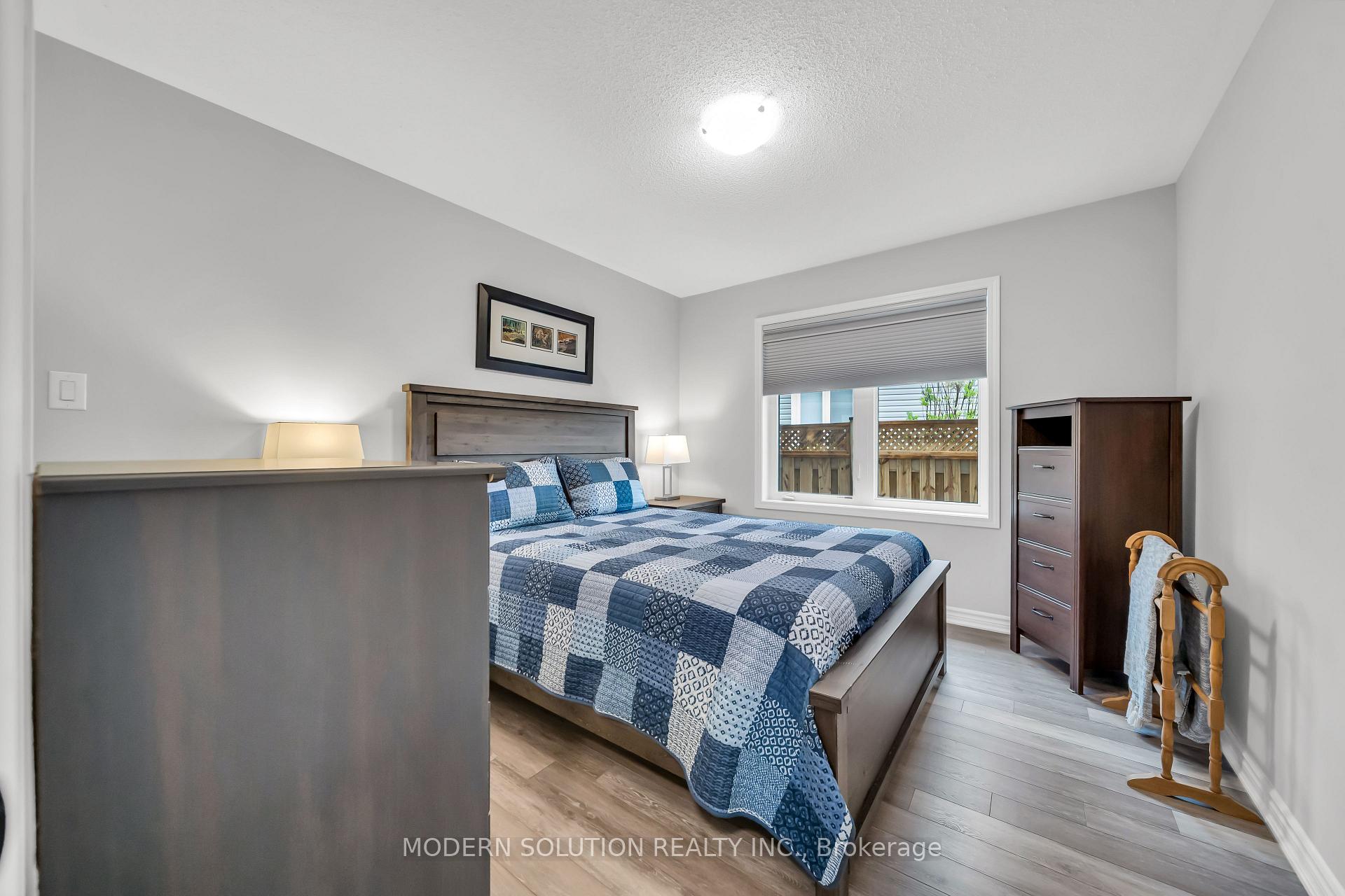 Photo 26 of 16 Stother Crescent, Bracebridge, Macaulay — HOMEH