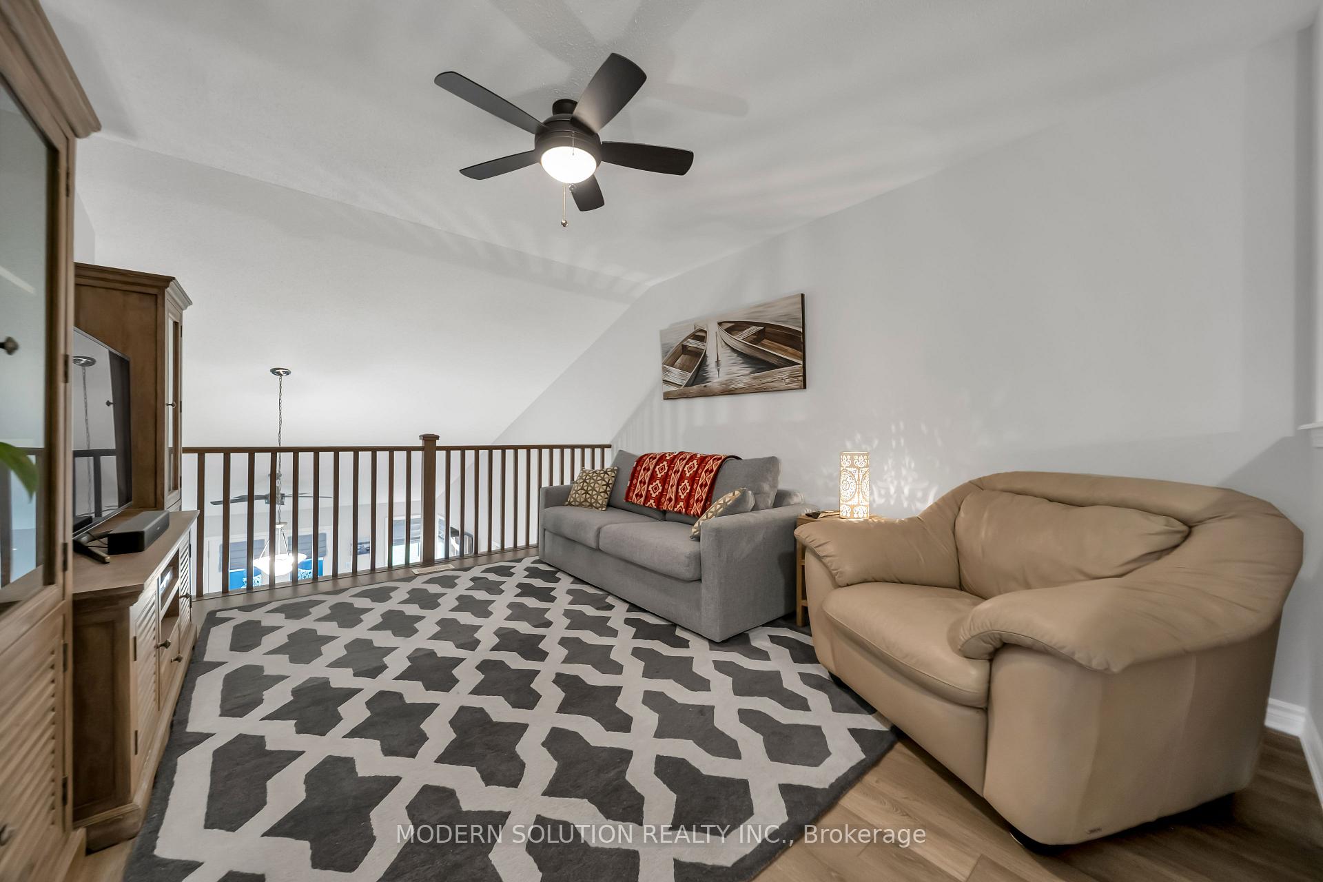 Photo 33 of 16 Stother Crescent, Bracebridge, Macaulay — HOMEH