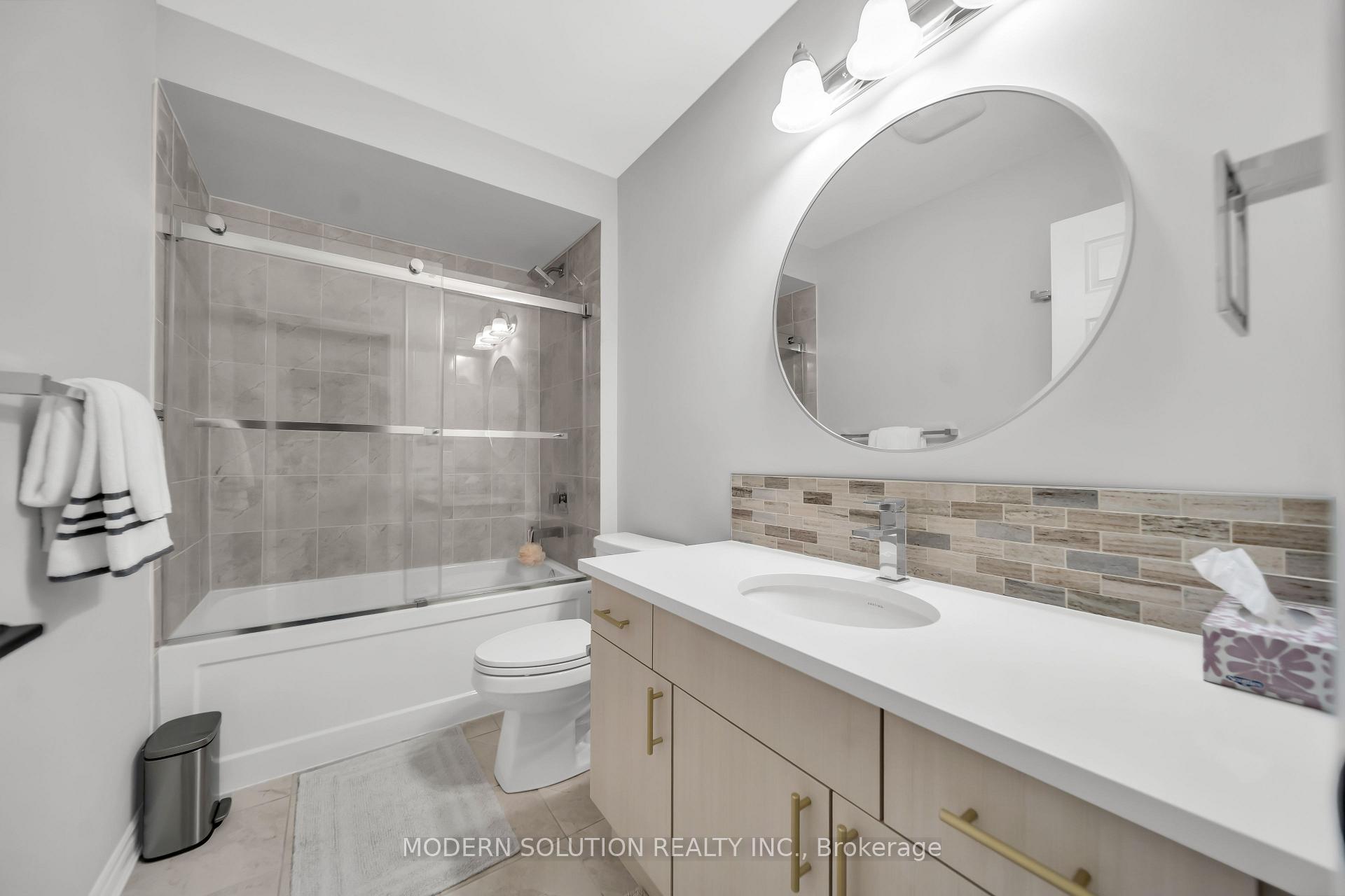 Photo 36 of 16 Stother Crescent, Bracebridge, Macaulay — HOMEH