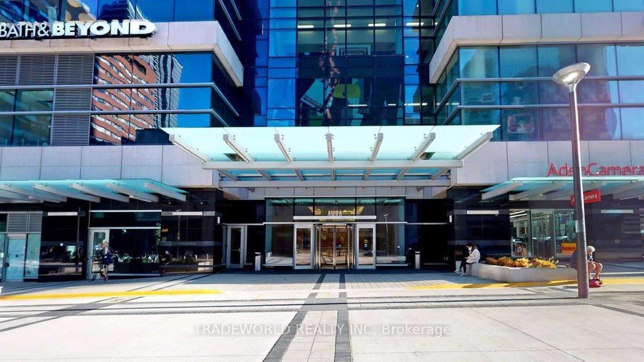 Photo 3 of Unit 6902, 388 Yonge Street, Toronto, Bay Street Corridor — HOMEH