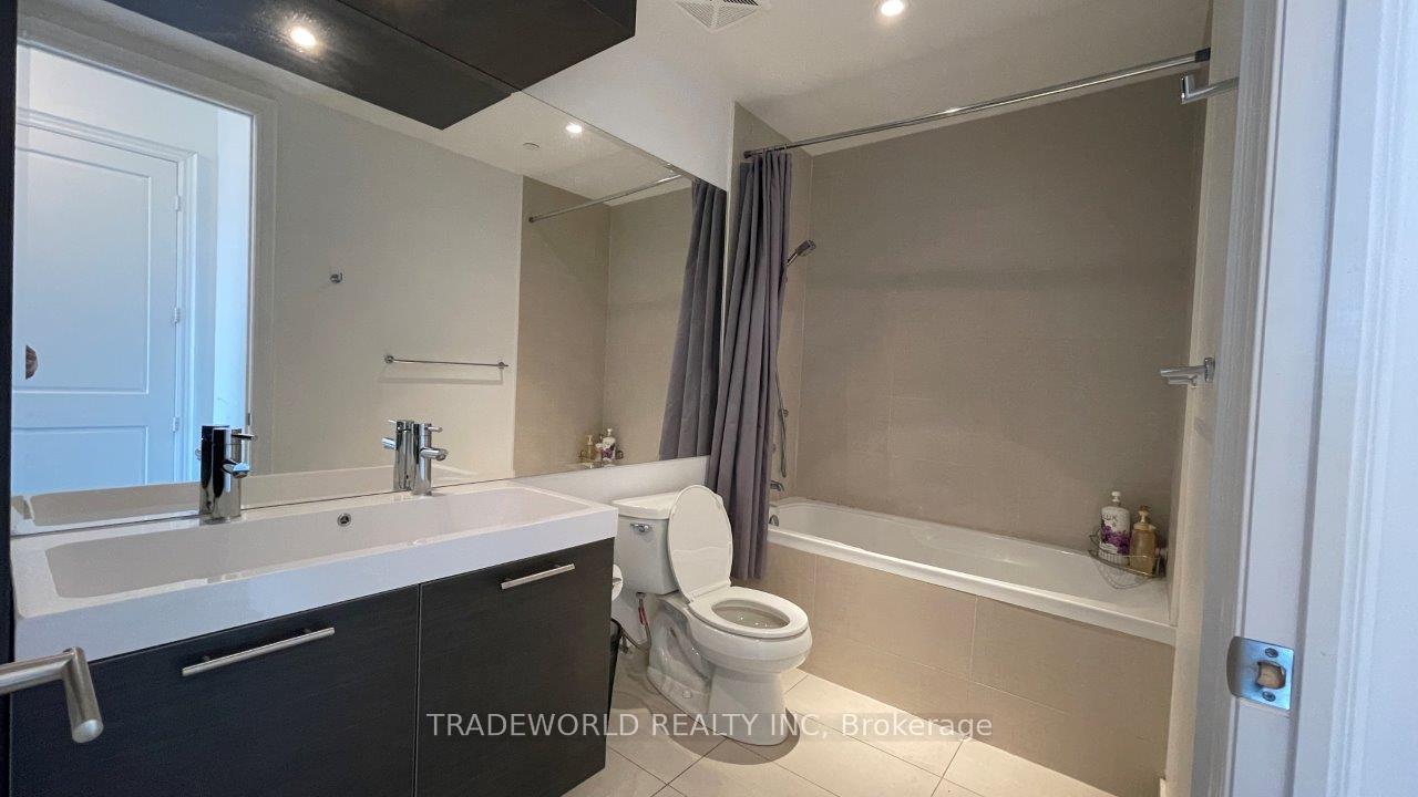 Photo 24 of Unit 6902, 388 Yonge Street, Toronto, Bay Street Corridor — HOMEH